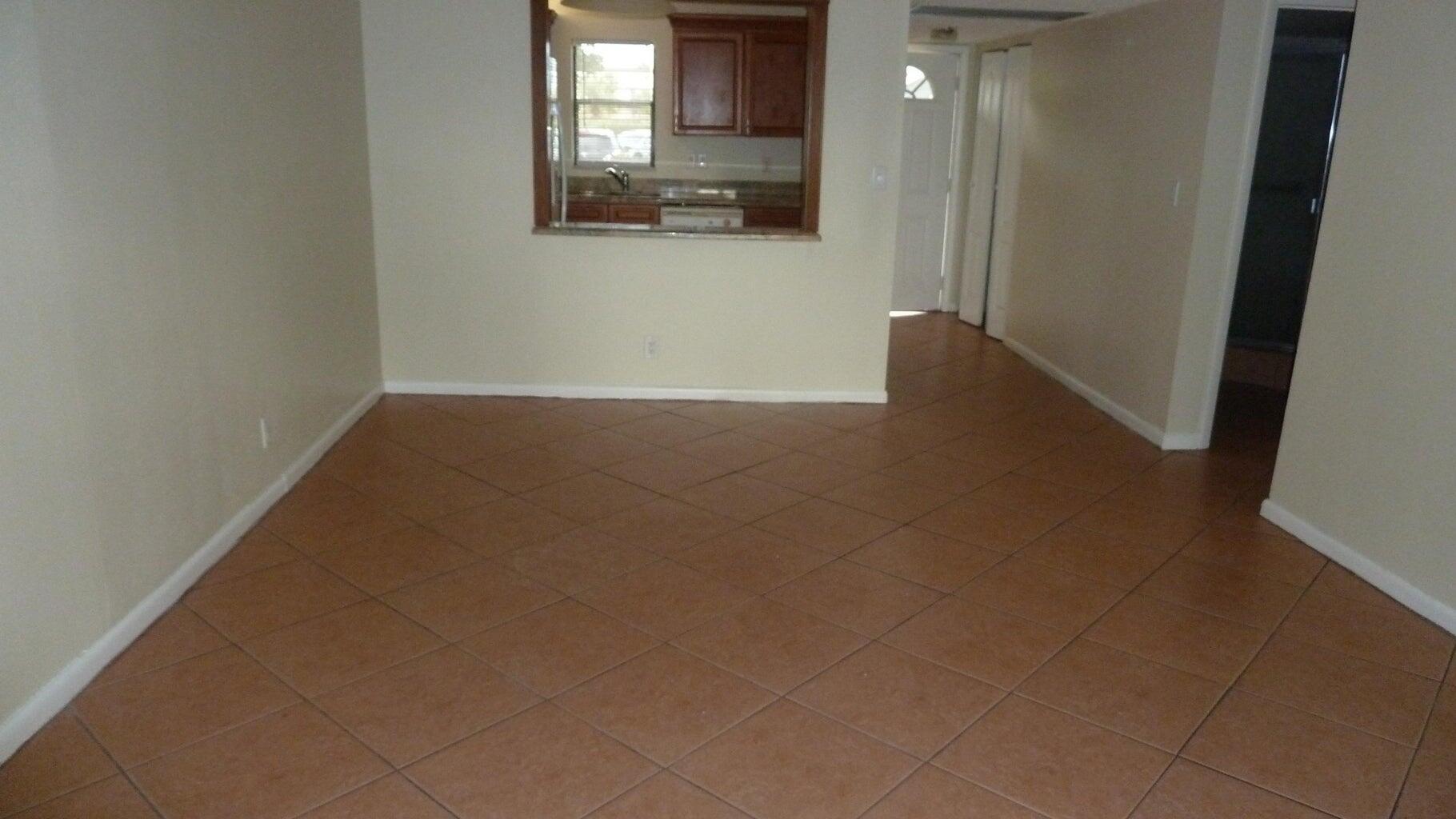9355 Sw 8th Street 103 Property Photo 4