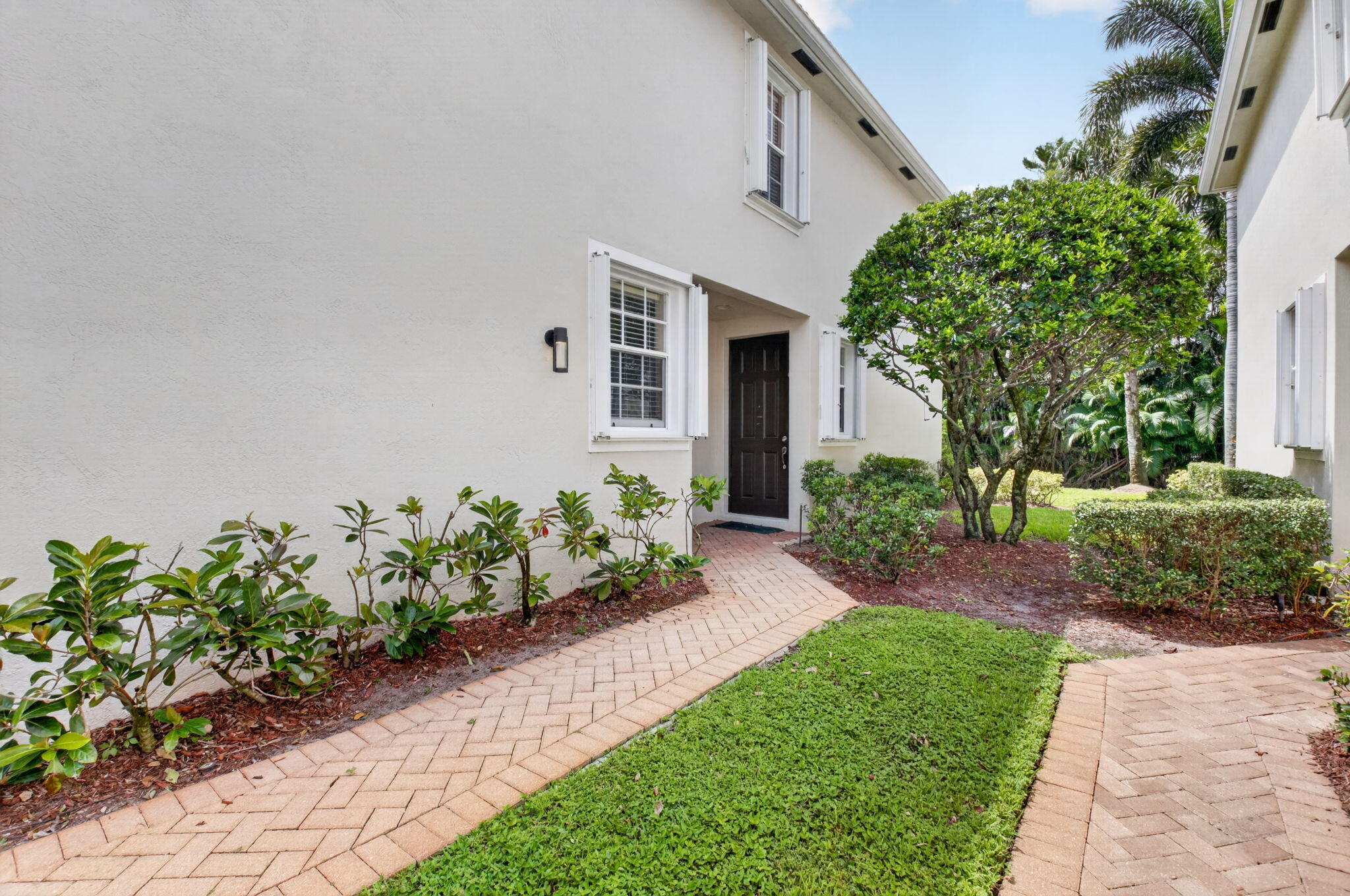 16129 Poppyseed Circle 1608 Property Photo 2