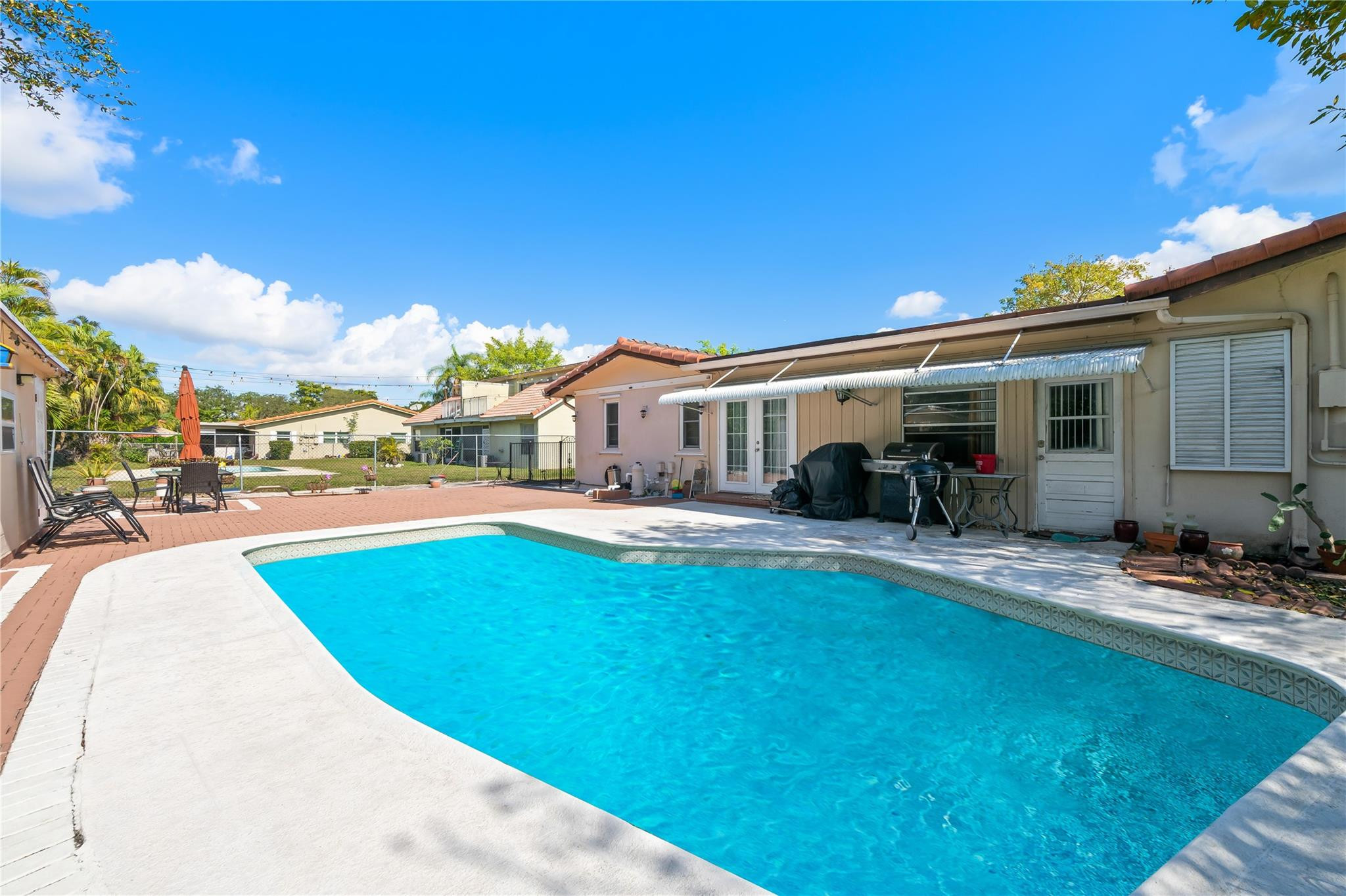 4010 Coral Springs Drive Property Photo 1