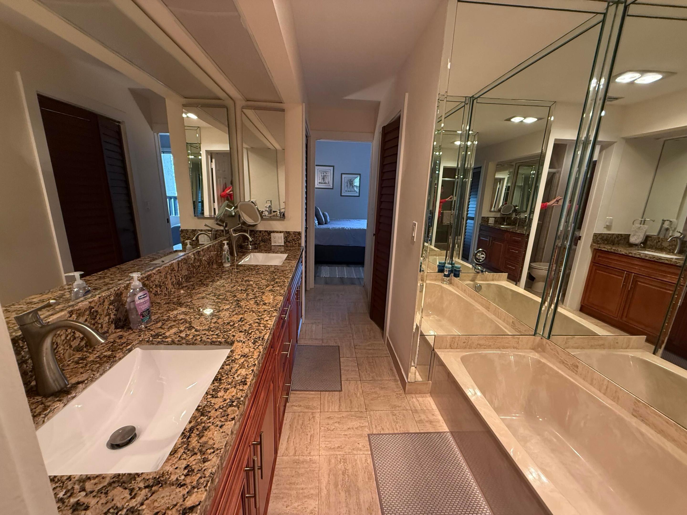 7472 La Paz Boulevard 102 Property Photo 12