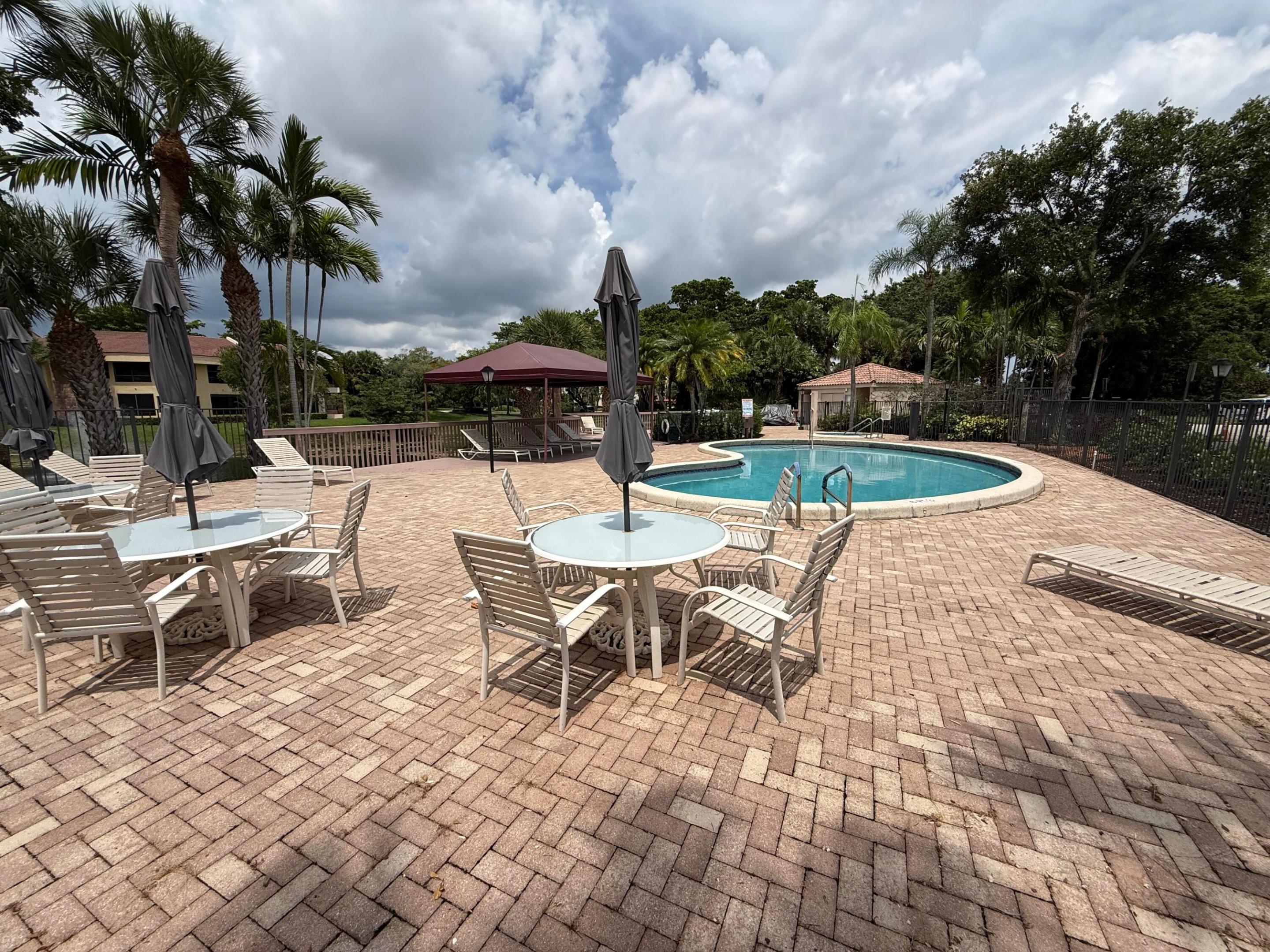 7472 La Paz Boulevard 102 Property Photo 18