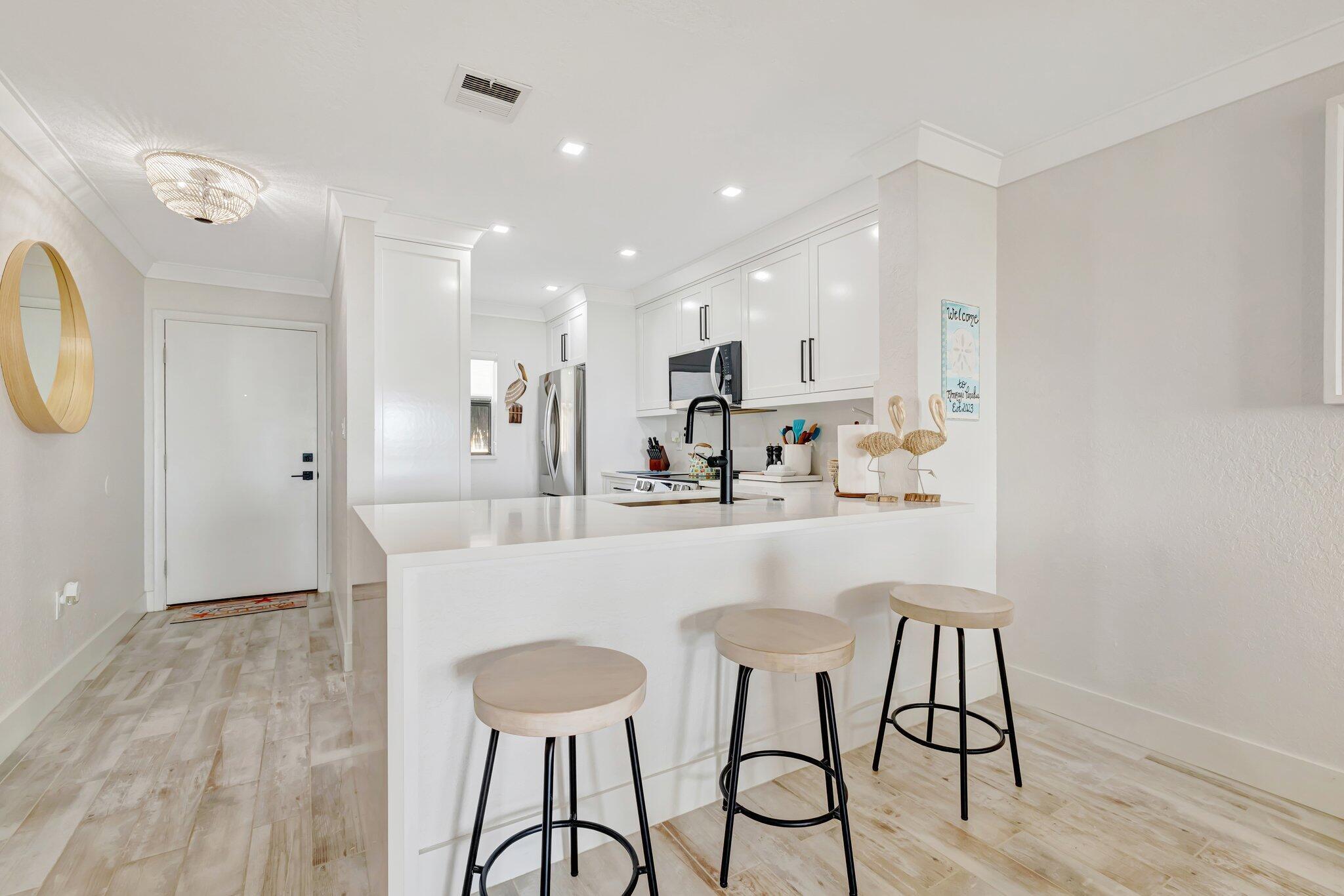 7420 S Ocean Drive 215 Property Photo 5