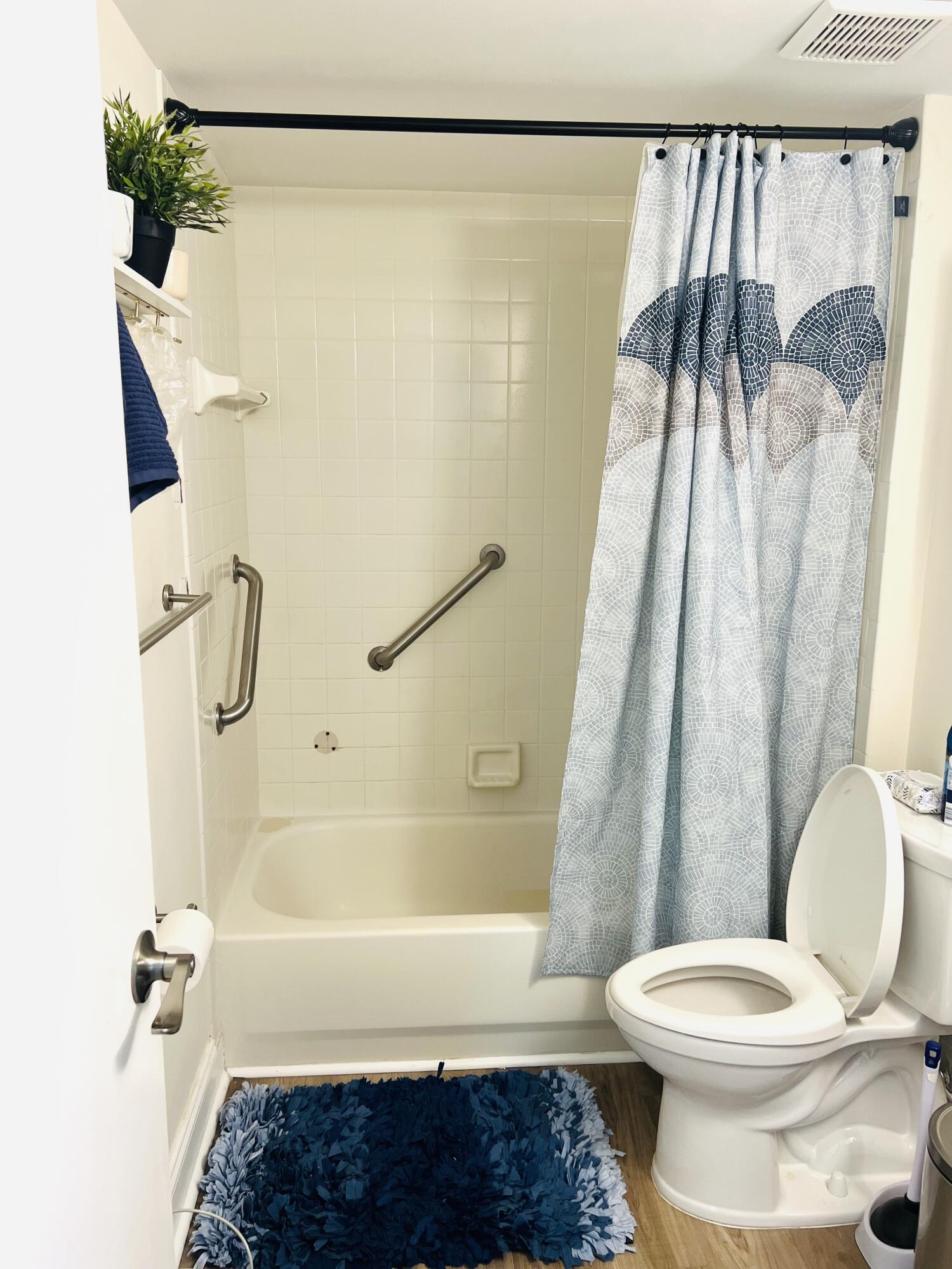 3237 Jog Park Drive Property Photo 4