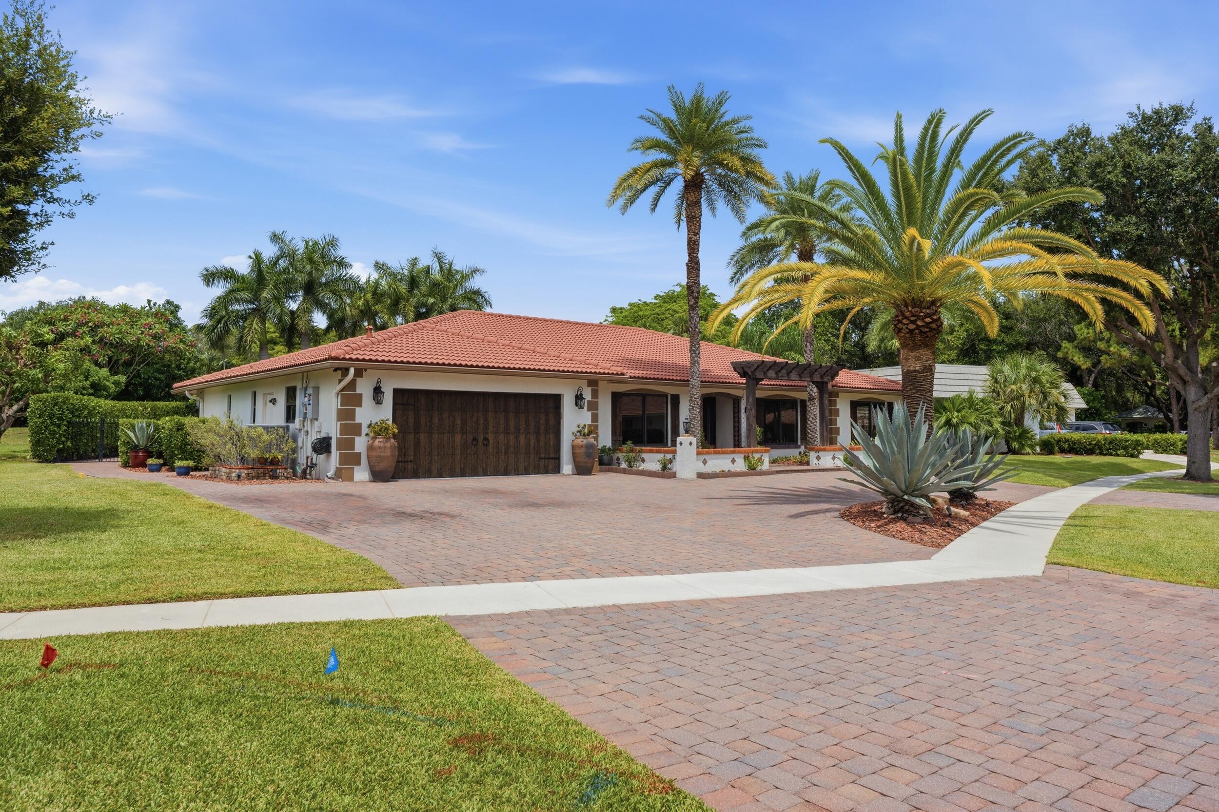 6966 S Grande Drive Property Photo 1