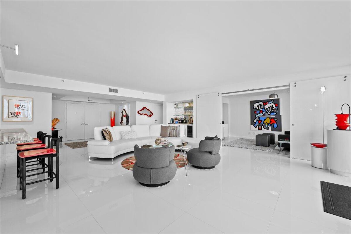 5280 N Ocean Drive 10c Property Photo 13