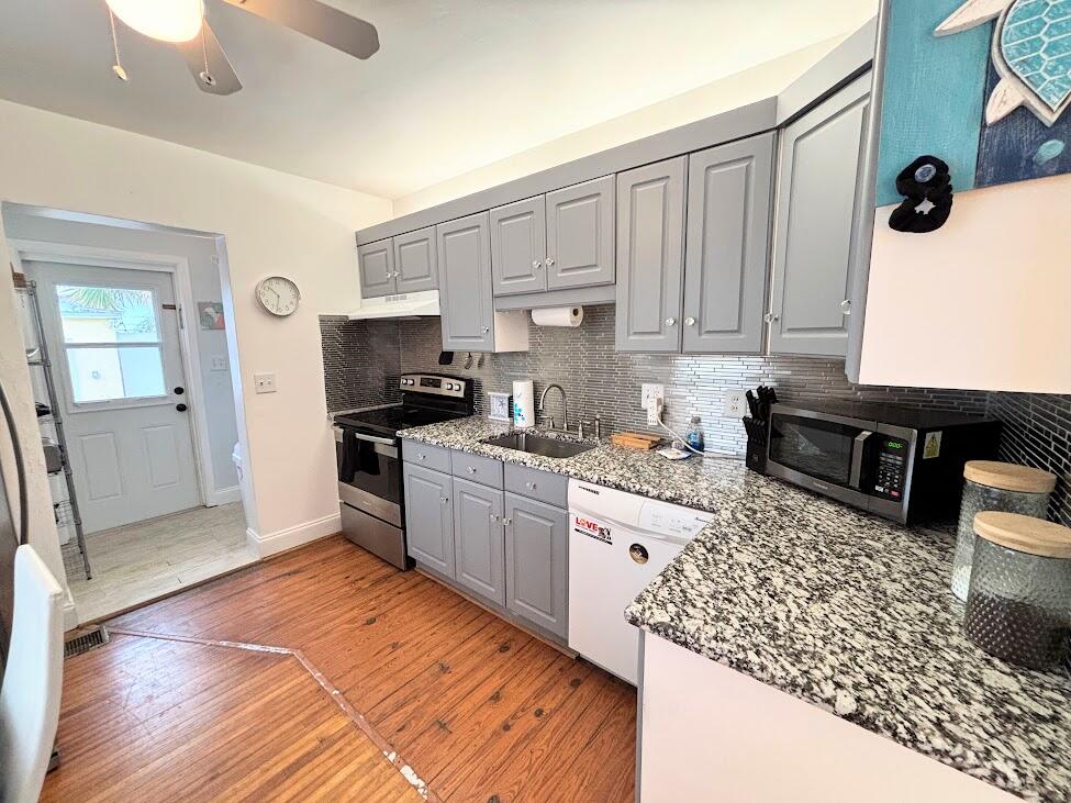 1706 St Lucie Court Property Photo 7