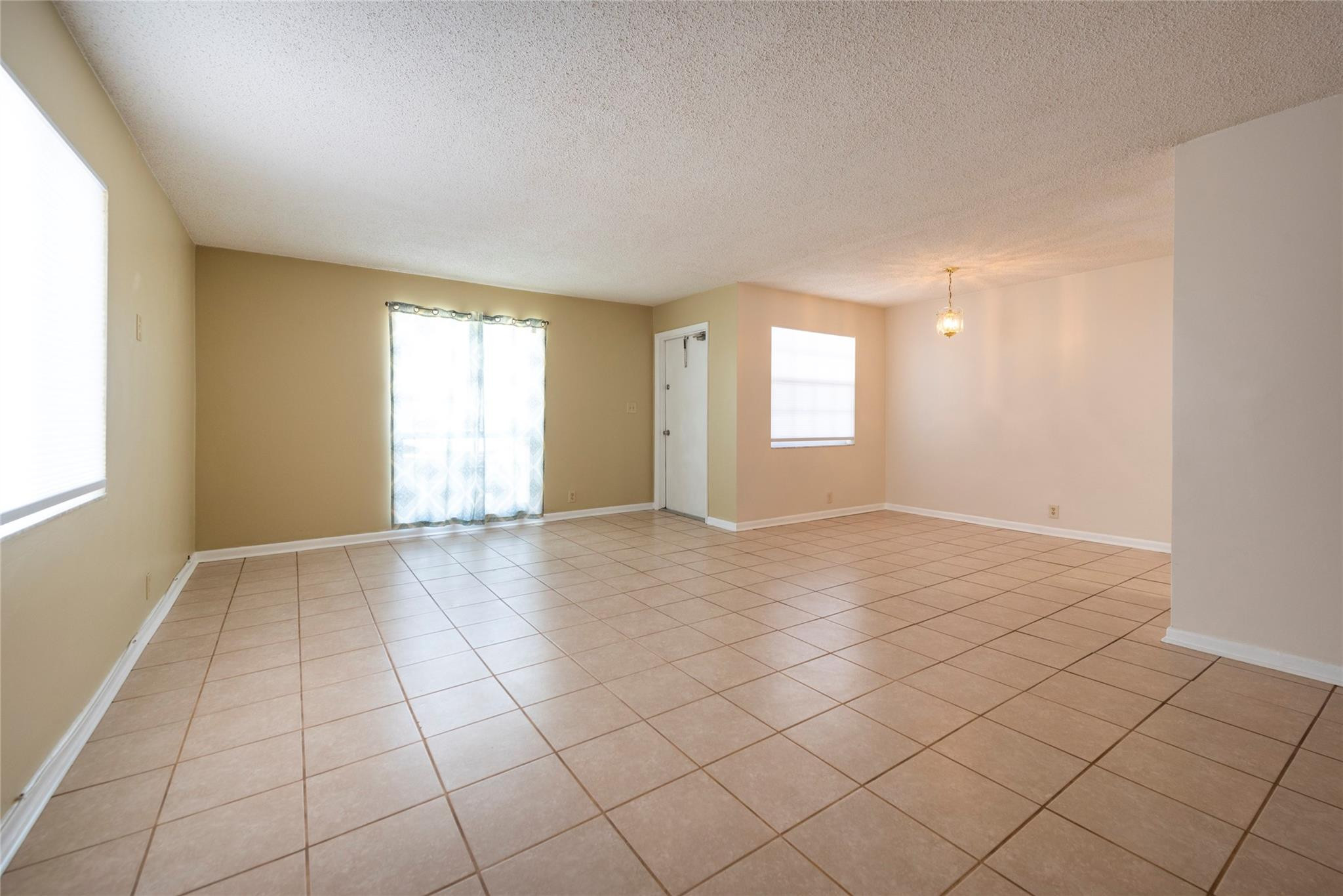 930 Mandarin Isle Property Photo 10