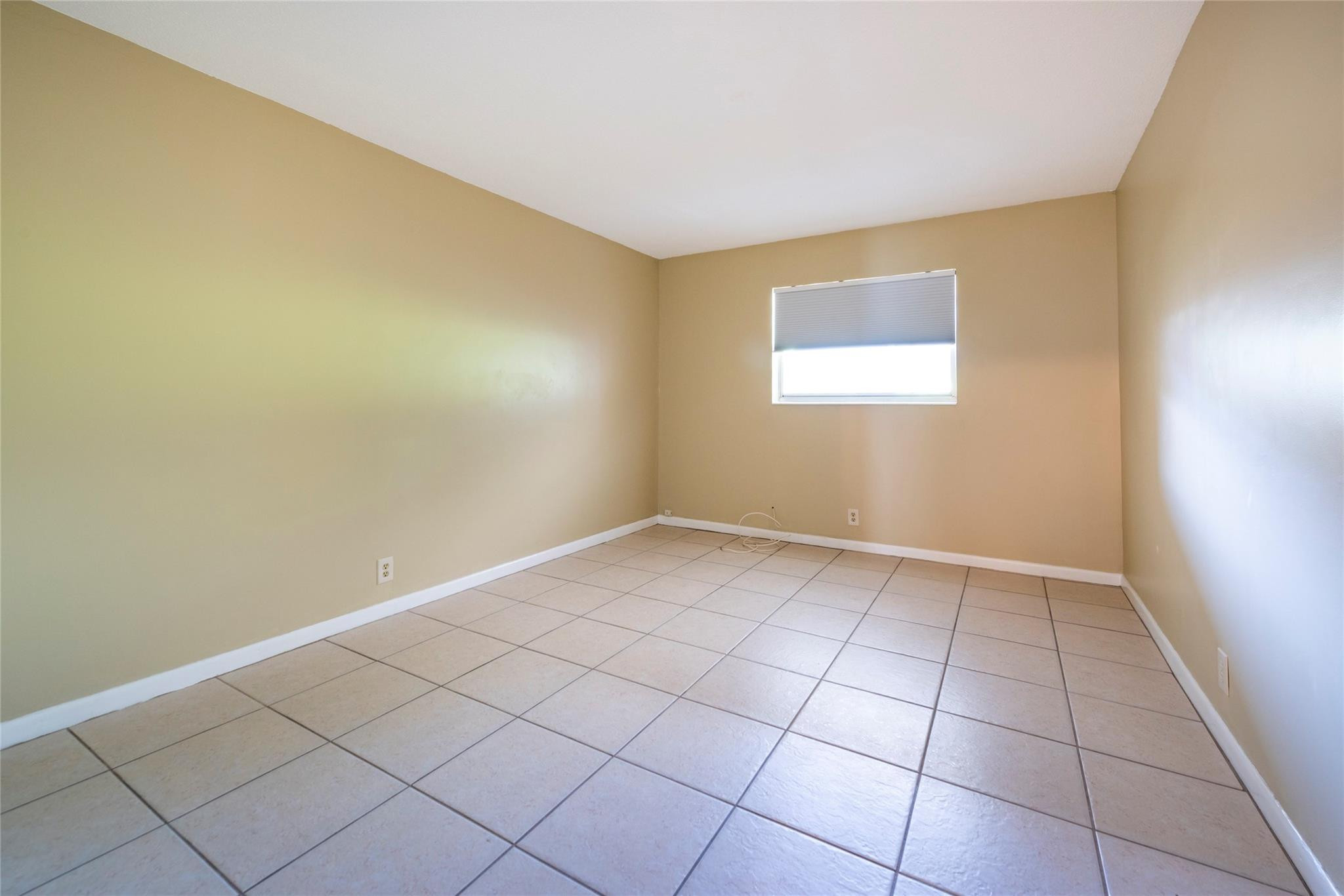 930 Mandarin Isle Property Photo 18