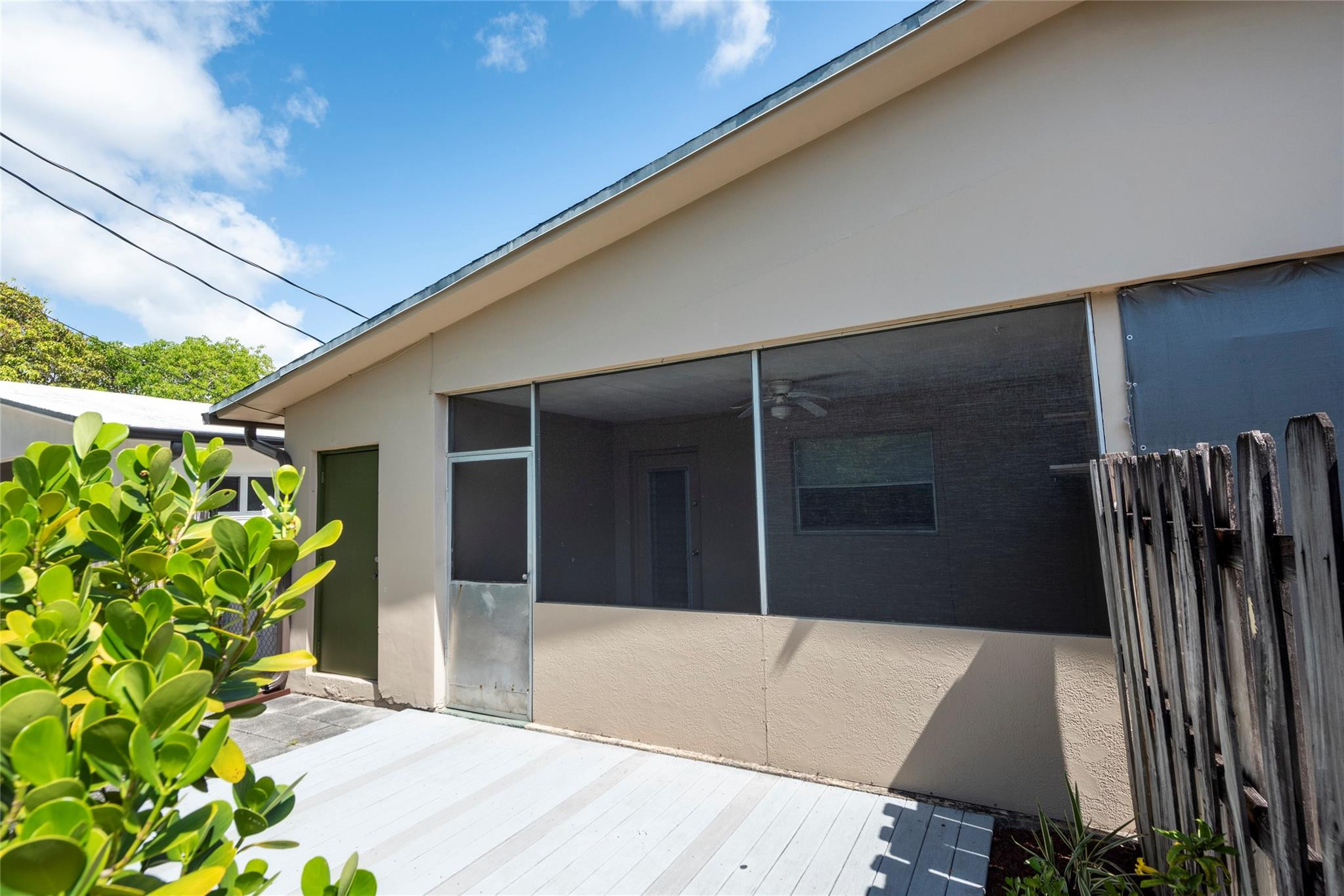 930 Mandarin Isle Property Photo 24
