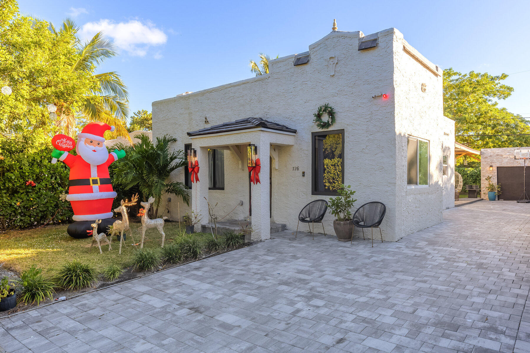 726 Lytle Street Property Photo 2