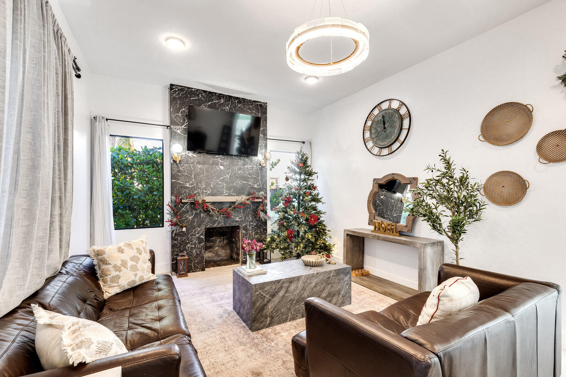 726 Lytle Street Property Photo 4