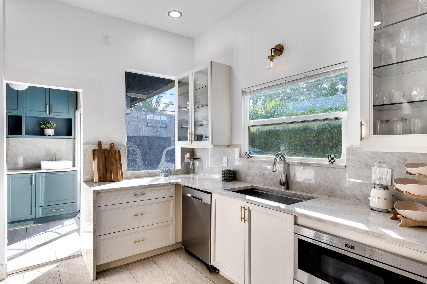 726 Lytle Street Property Photo 12