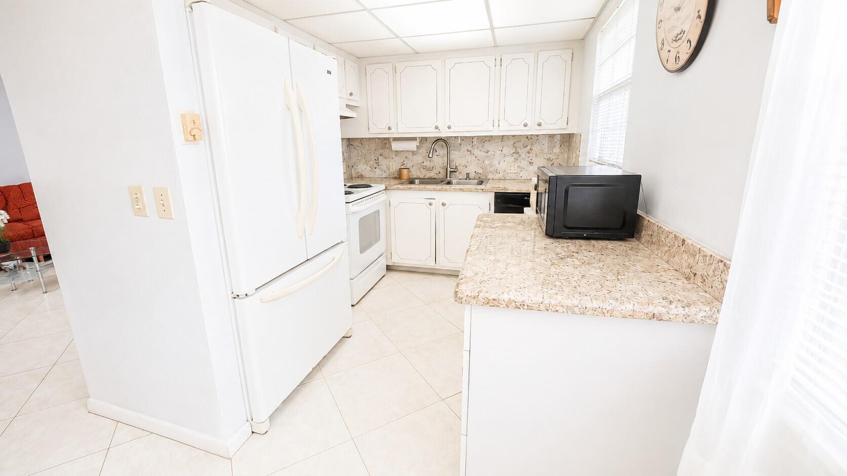 5 Suffolk A Property Photo 2