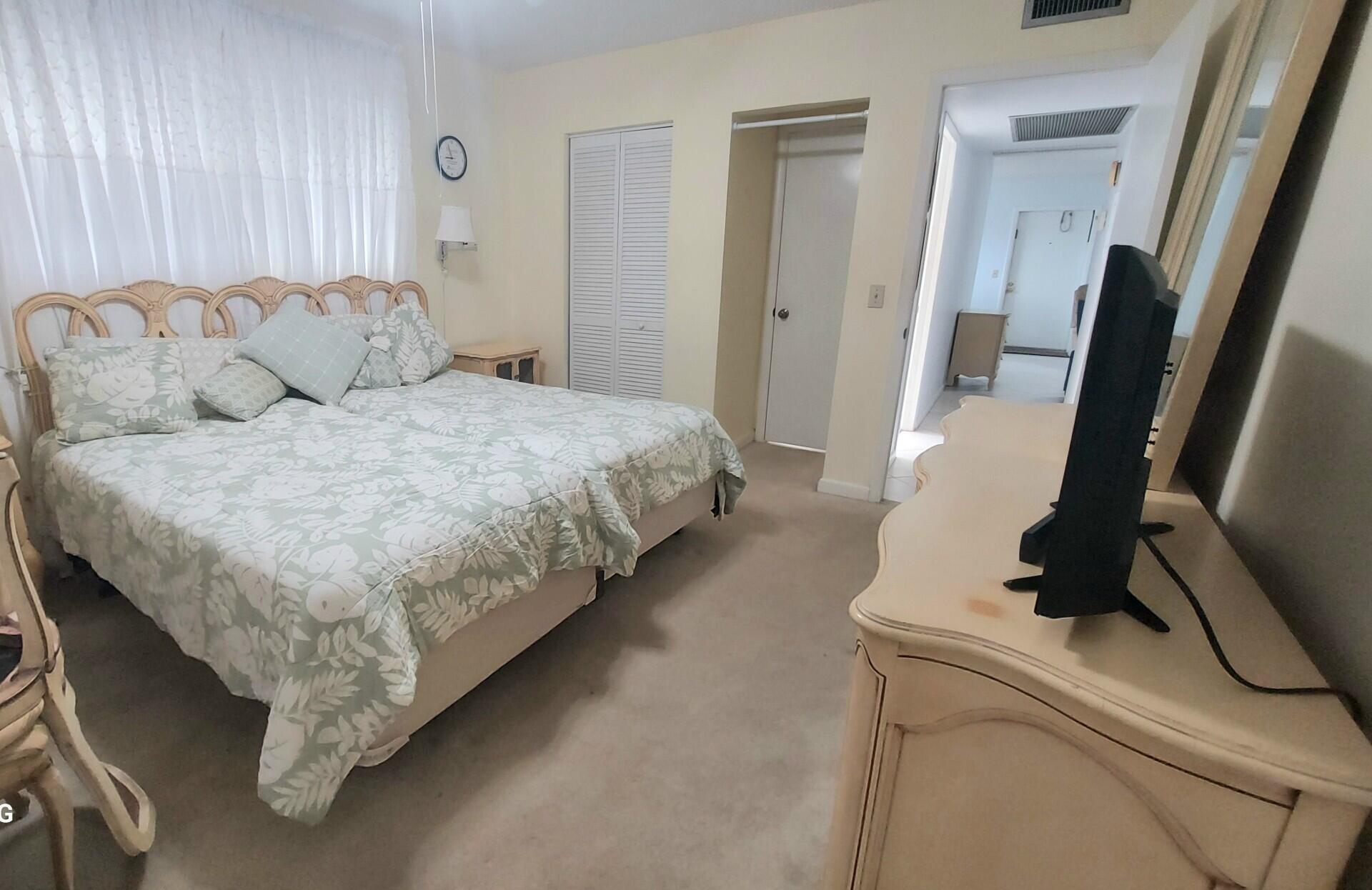 5 Suffolk A Property Photo 7