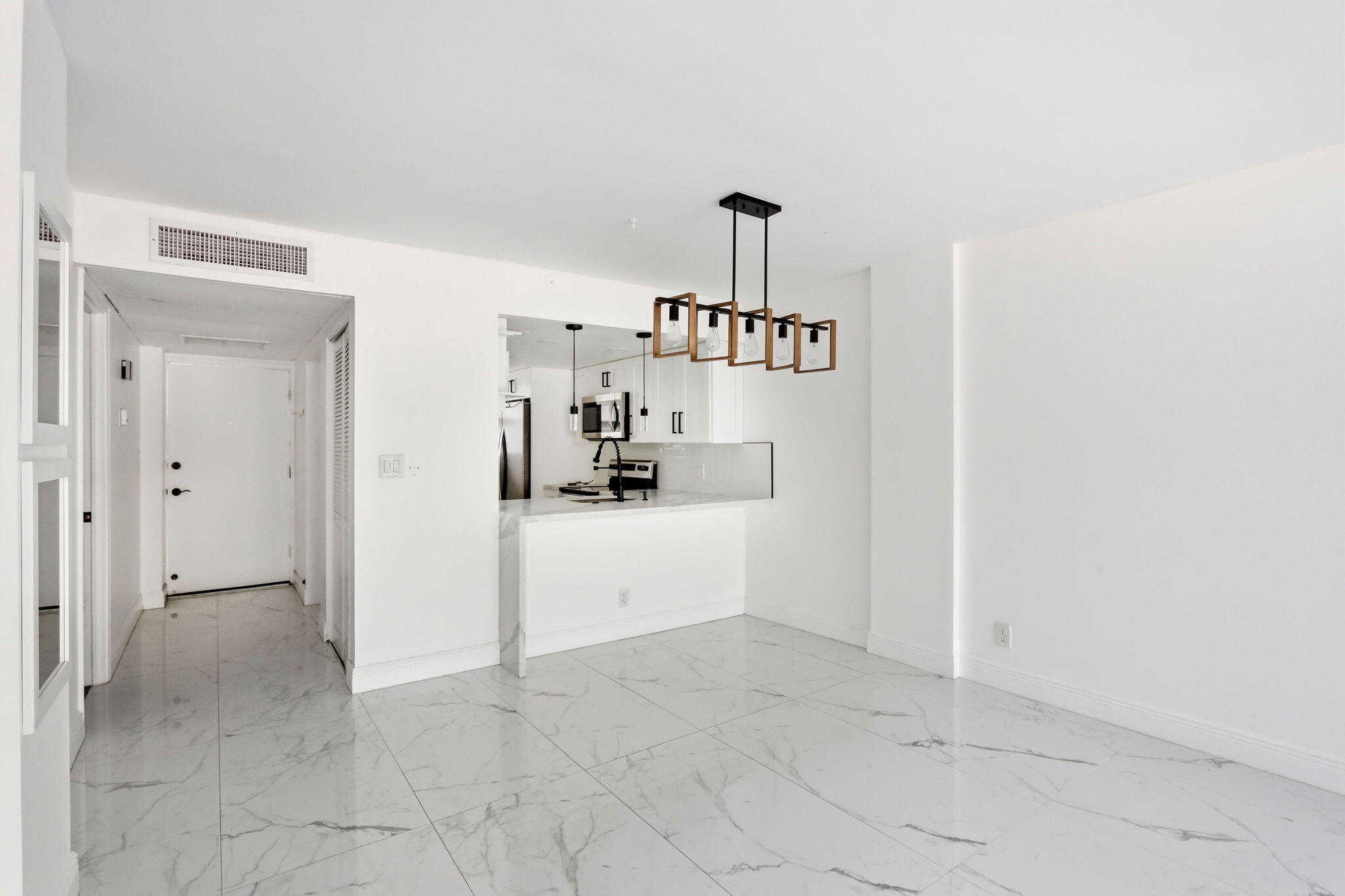 118 Royal Park Drive 1b Property Photo 4