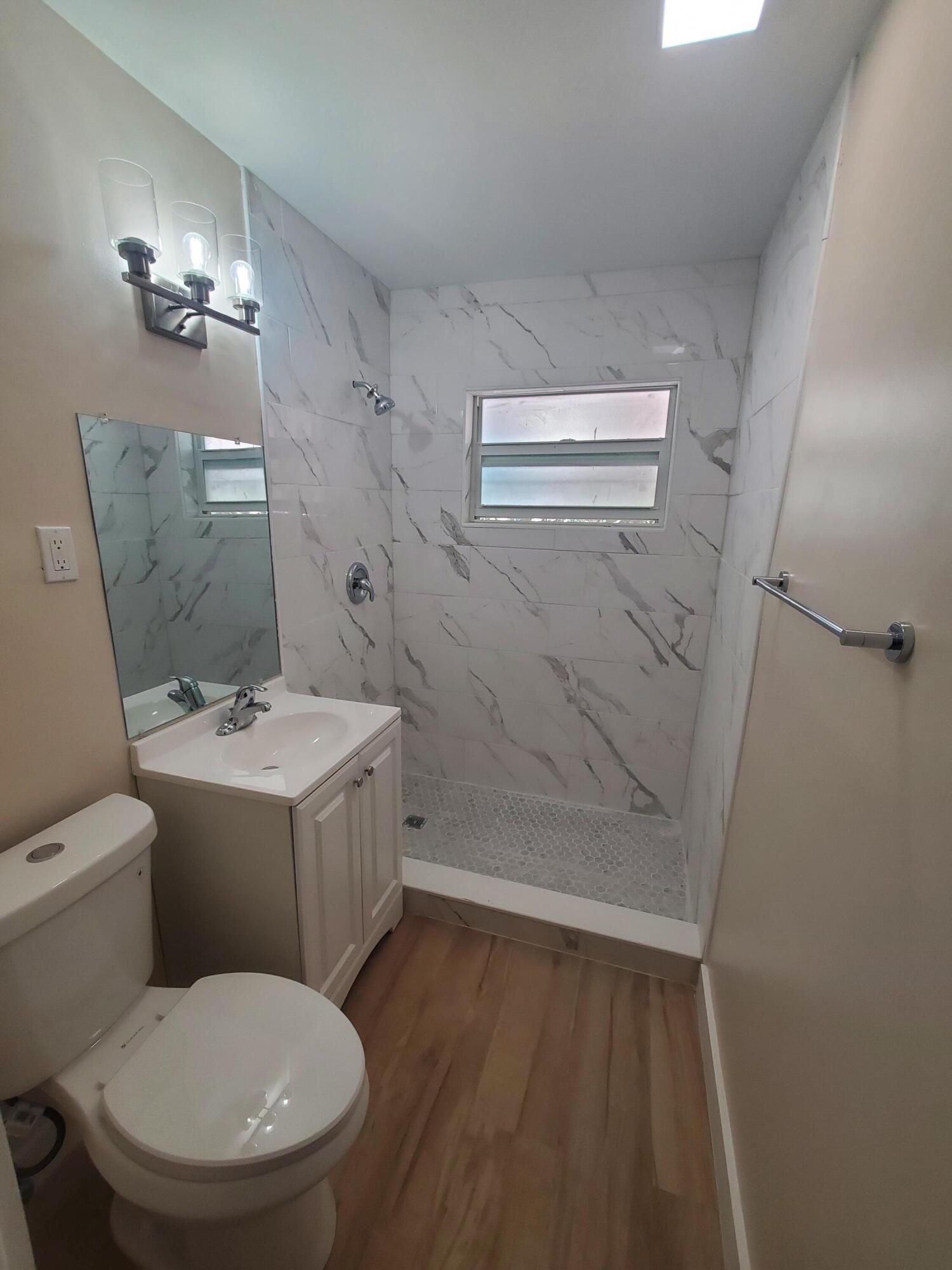 335 Hernando Street Property Photo 8