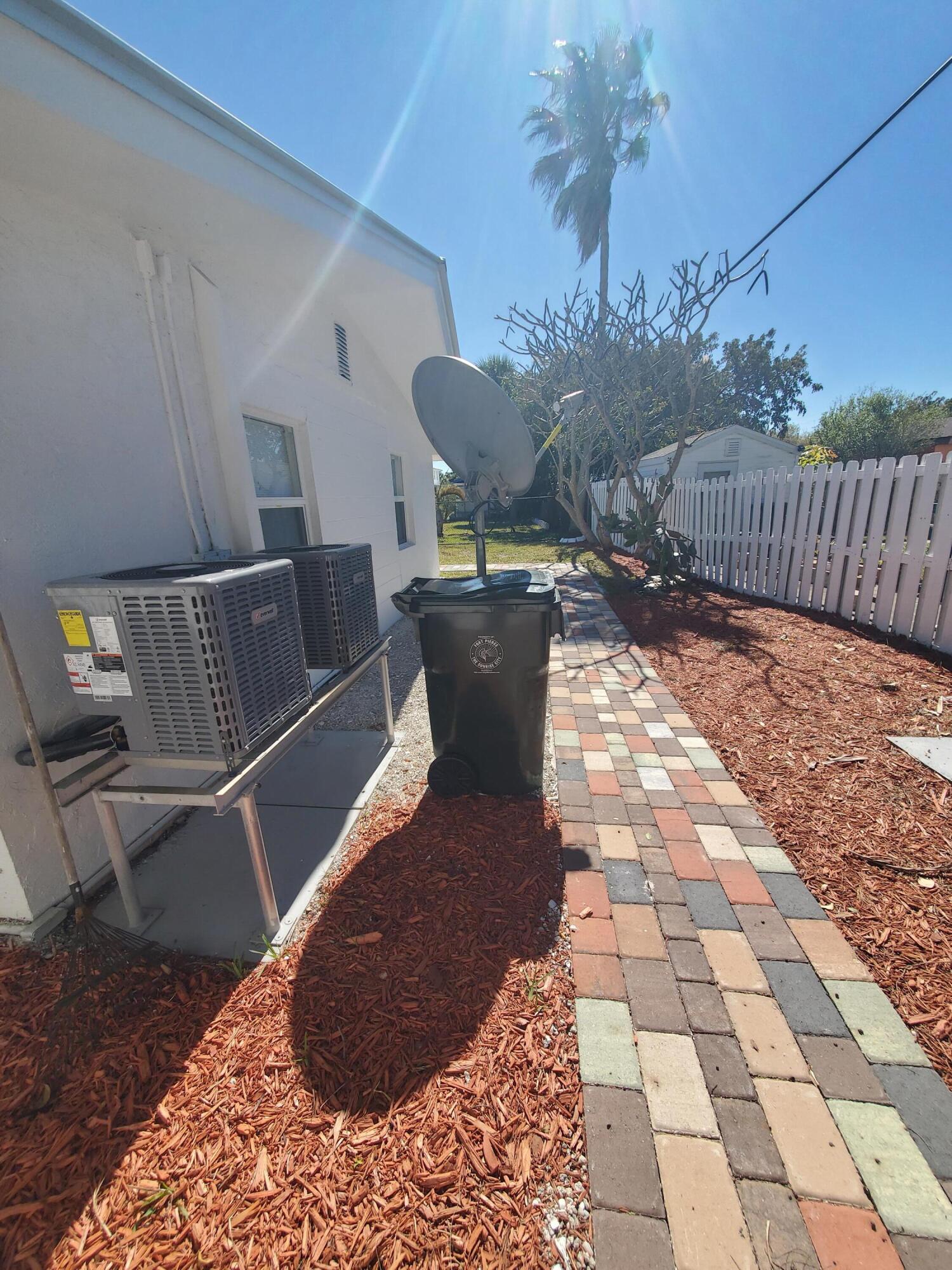 335 Hernando Street Property Photo 22