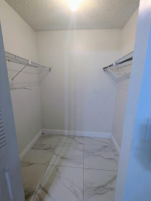 1060 Nw 80th Avenue 104 Property Photo 9