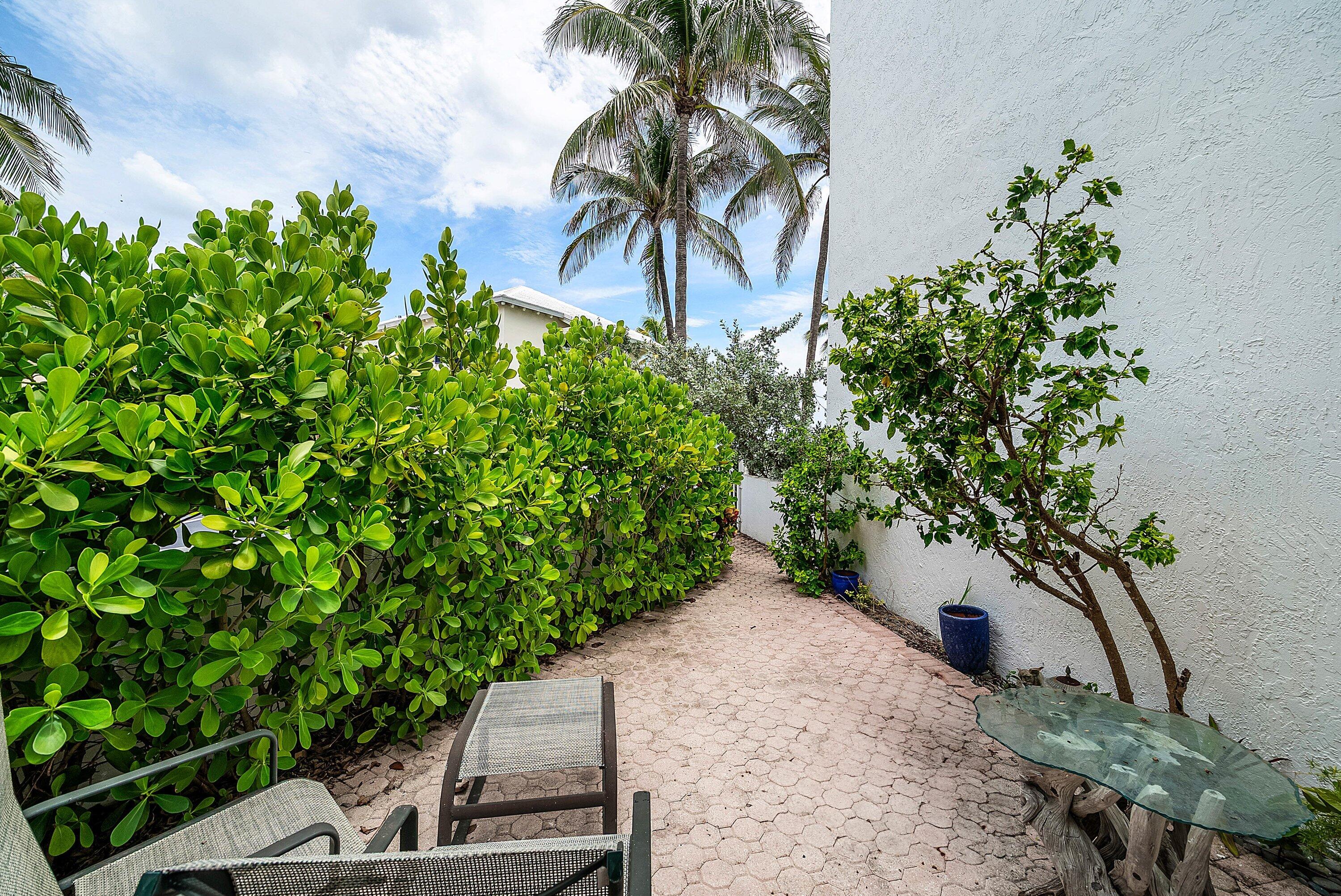 2115 S Ocean Boulevard 14 Property Photo 49
