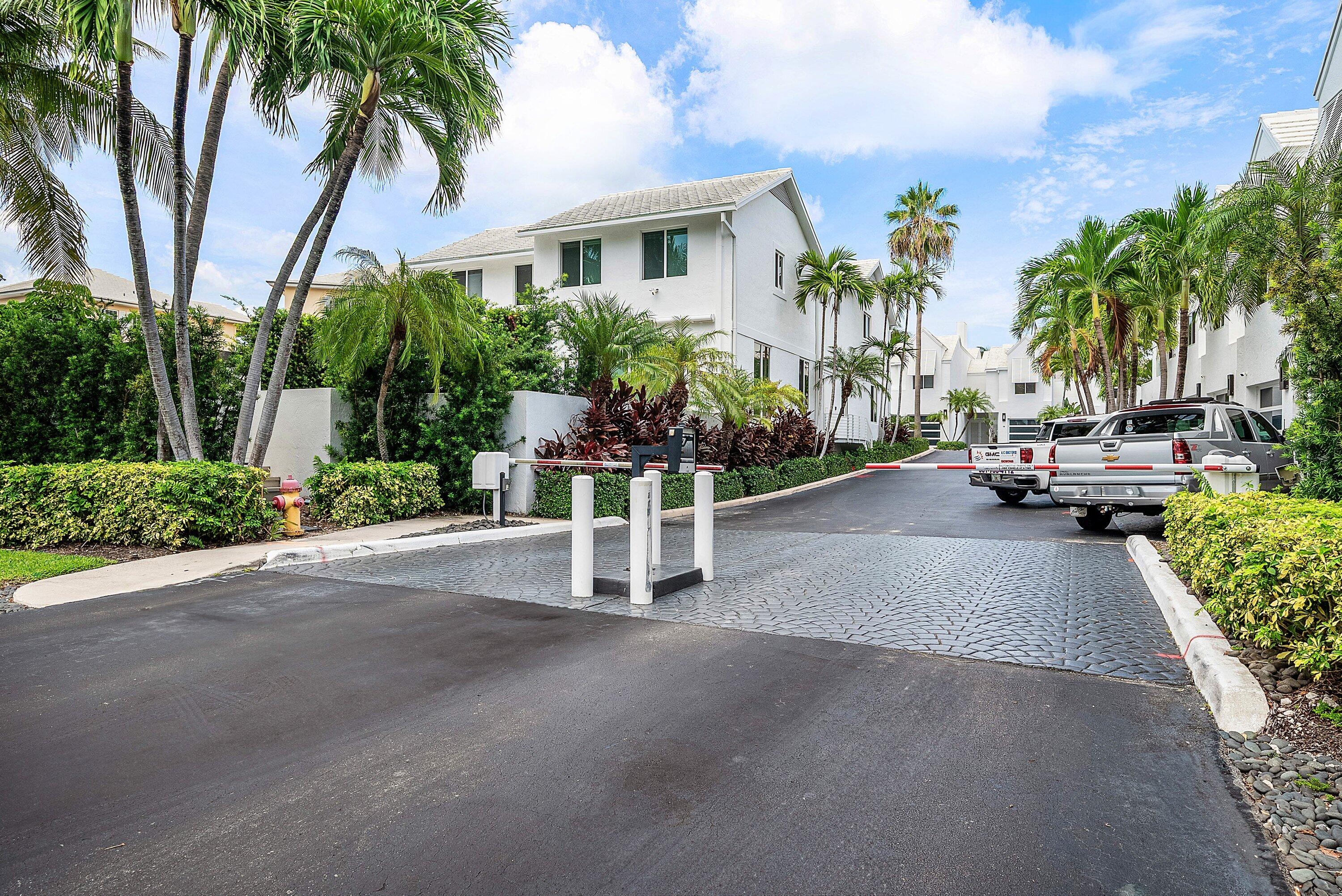 2115 S Ocean Boulevard 14 Property Photo 54