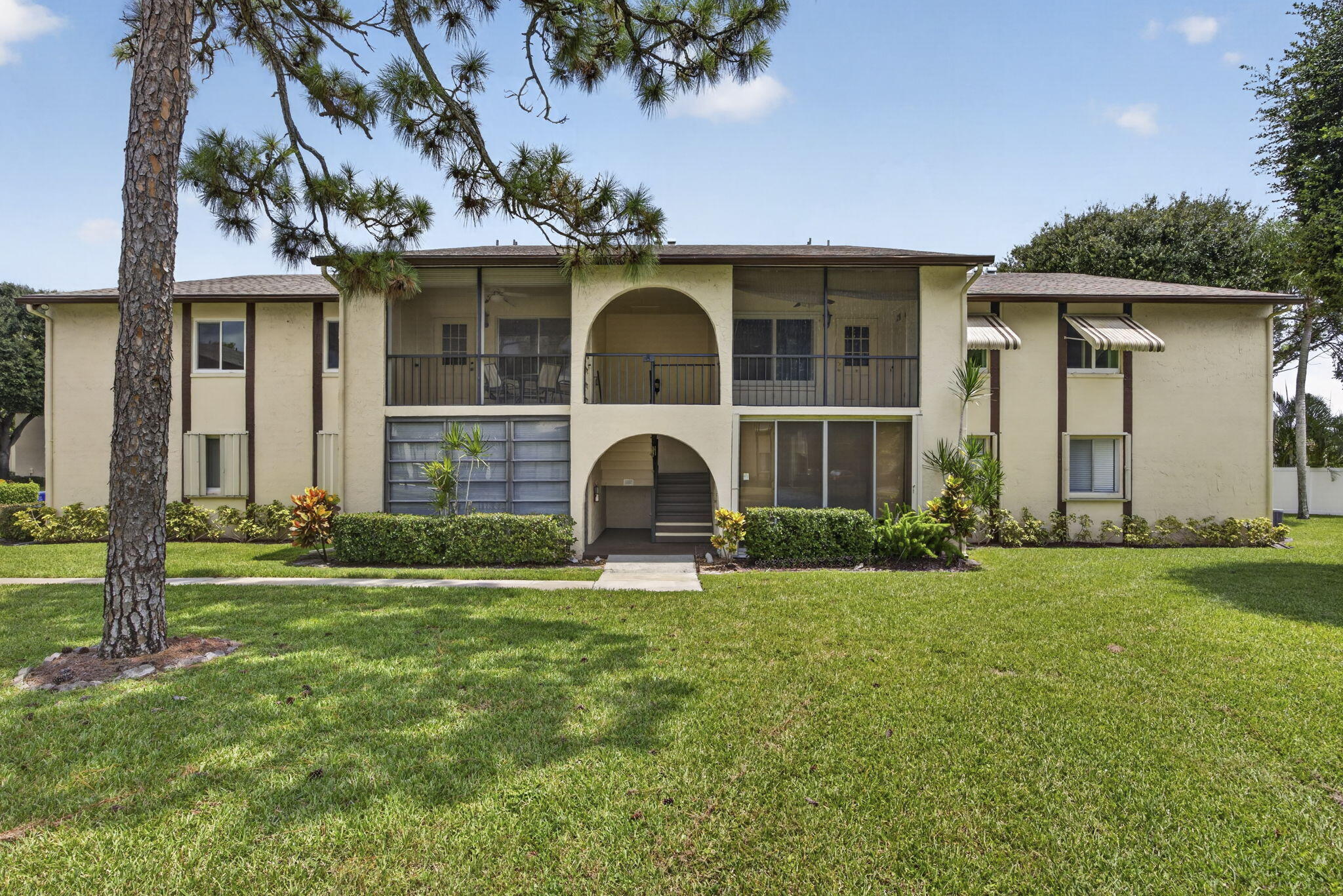 3625 La Aires Court C-2 Property Photo 1