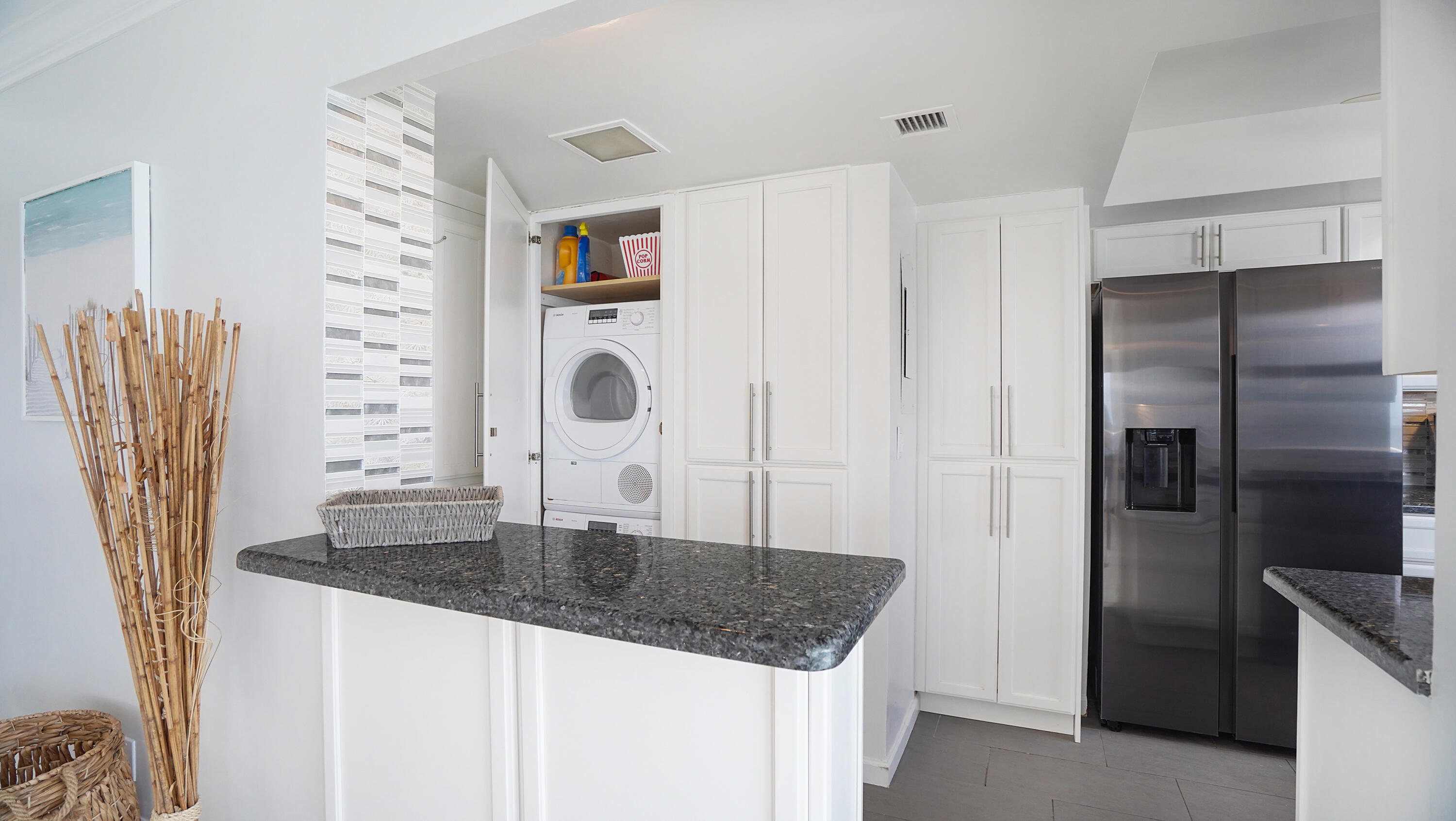 3430 Galt Ocean Drive 407 Property Photo 12