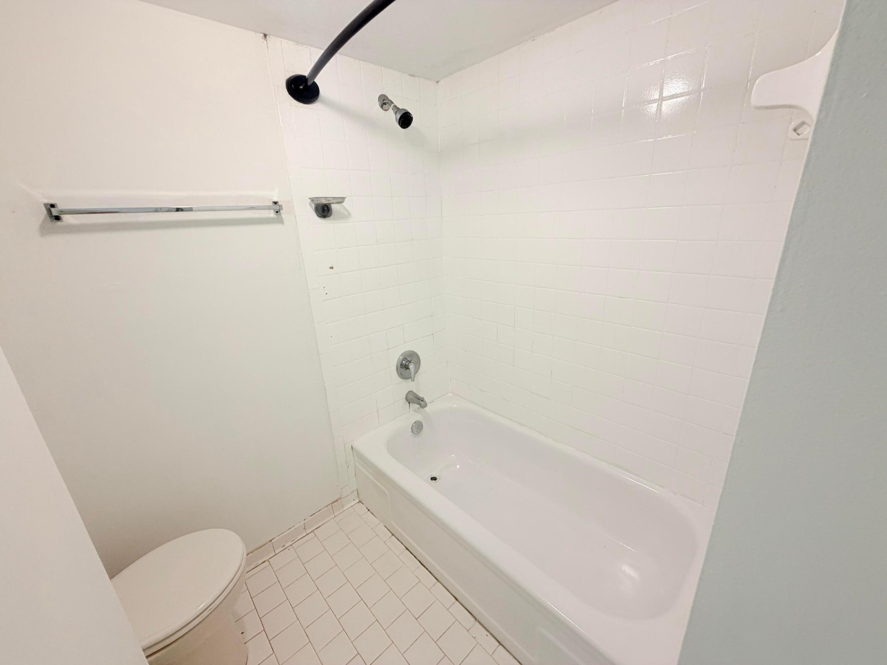 4304 Nw 9th Avenue 3-3b Property Photo 11