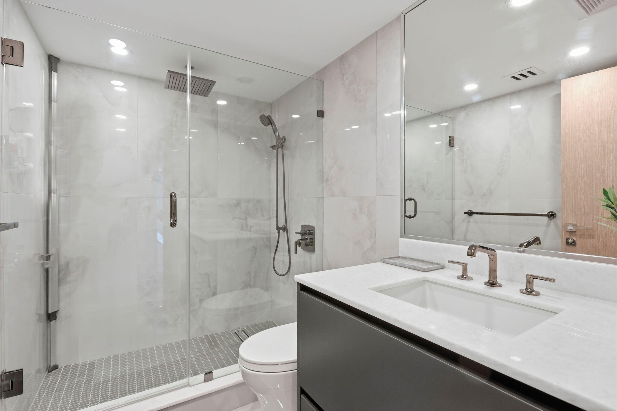 901 E Camino Real 2a Property Photo 34