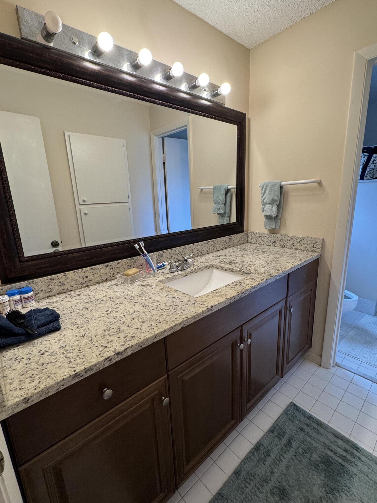 11894 Suellen Circle Property Photo 12