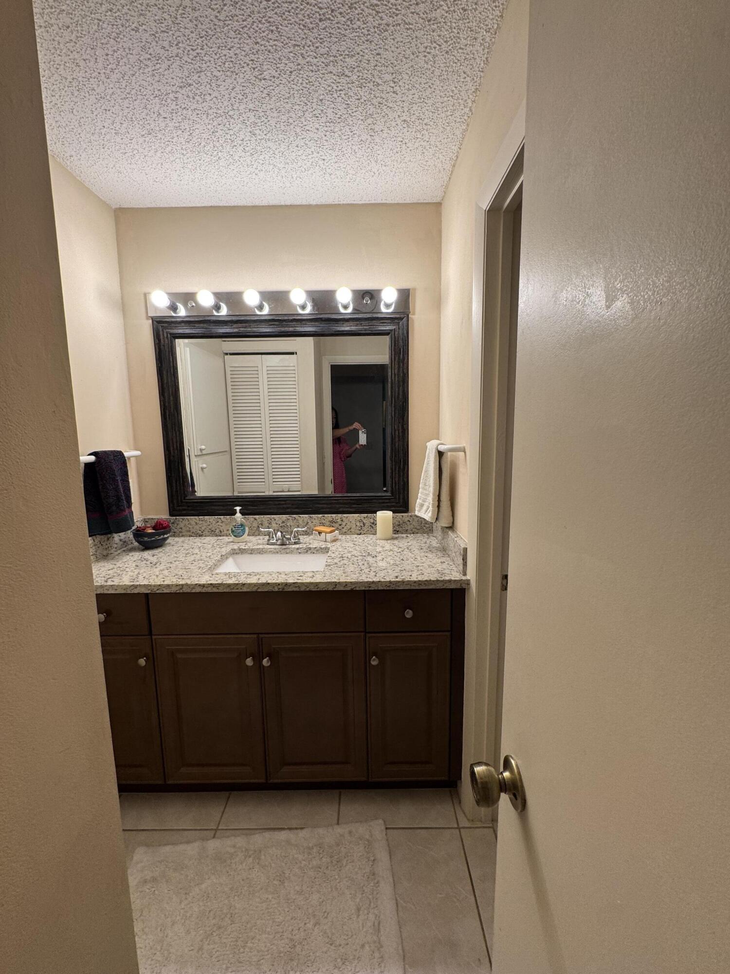 11894 Suellen Circle Property Photo 16