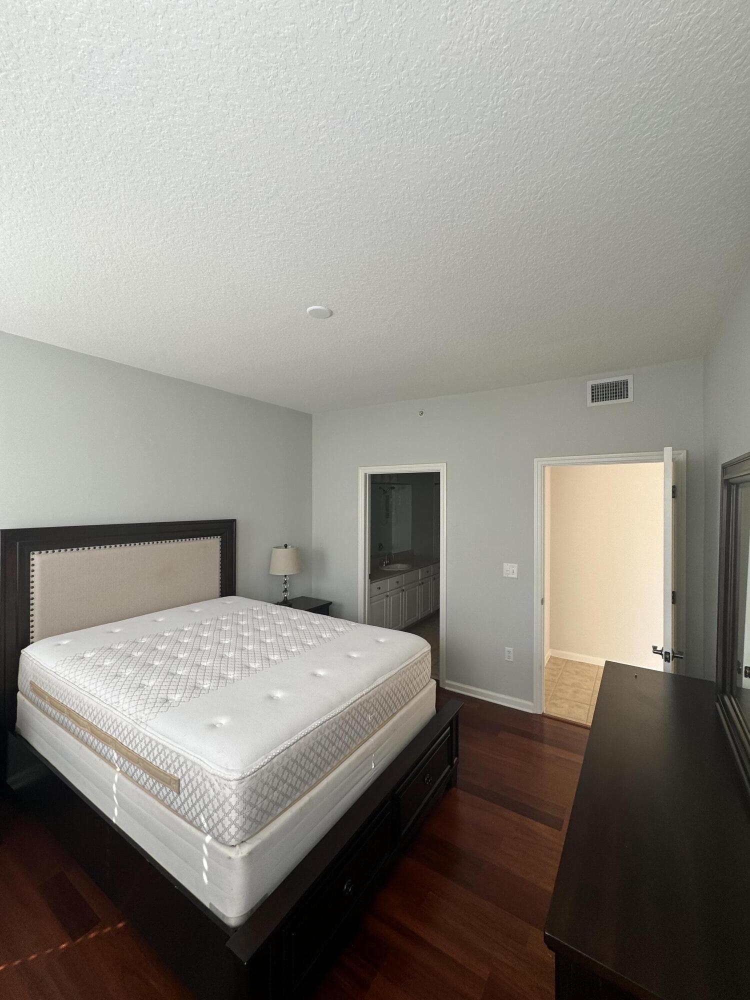 225 Murcia Drive 305 Property Photo 6