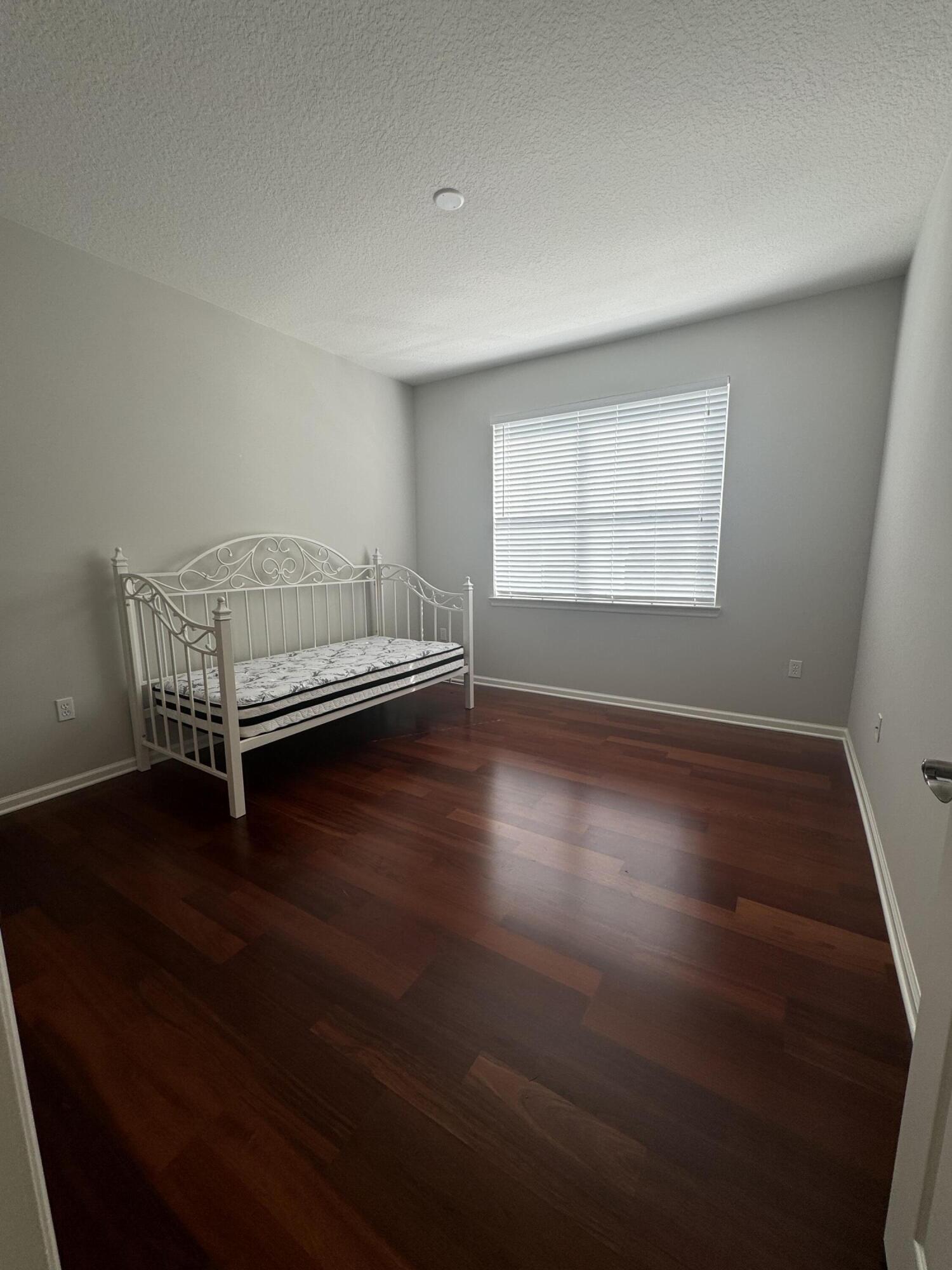 225 Murcia Drive 305 Property Photo 11