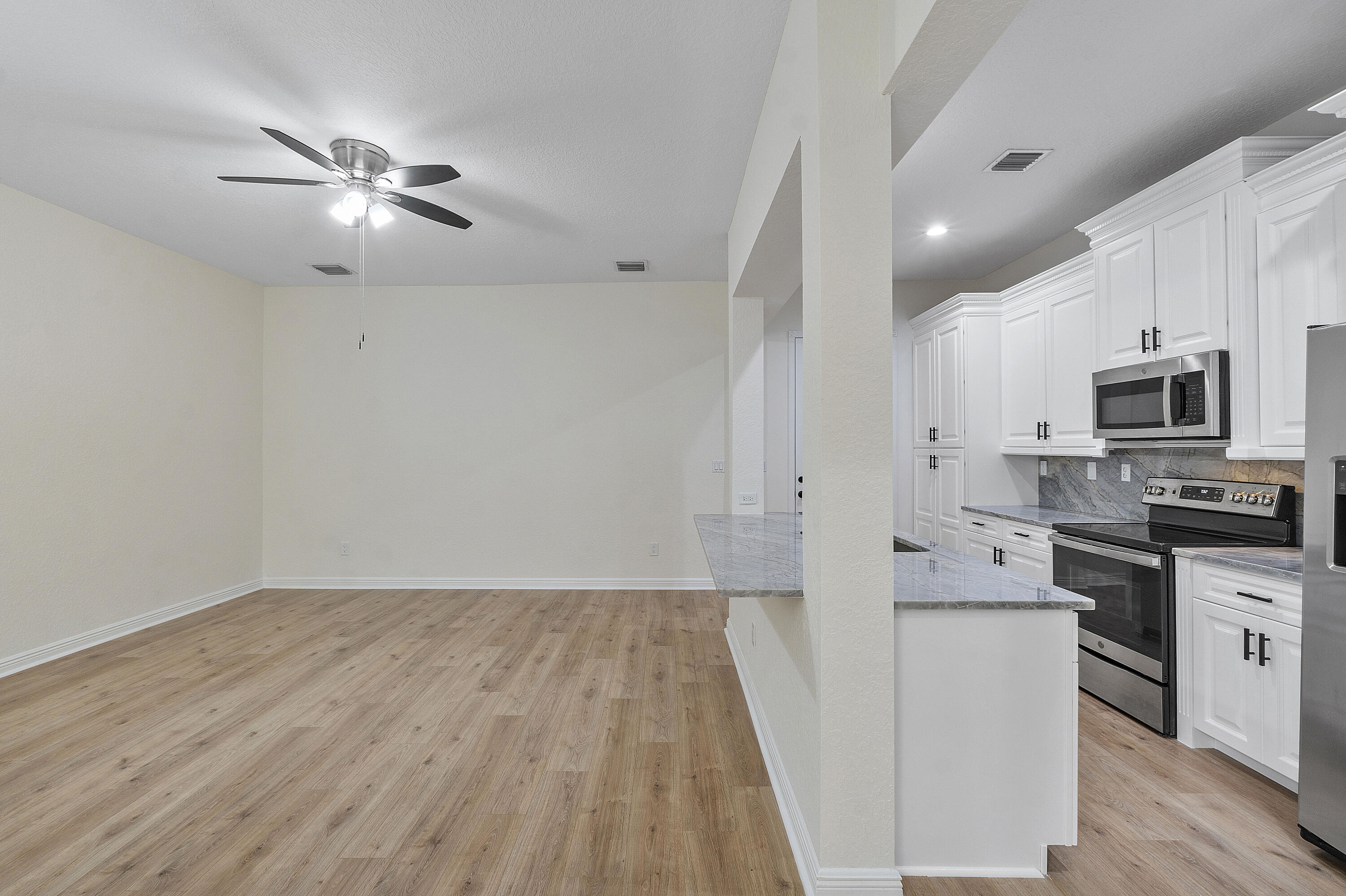 8332 Nw 7th Court Property Photo 12