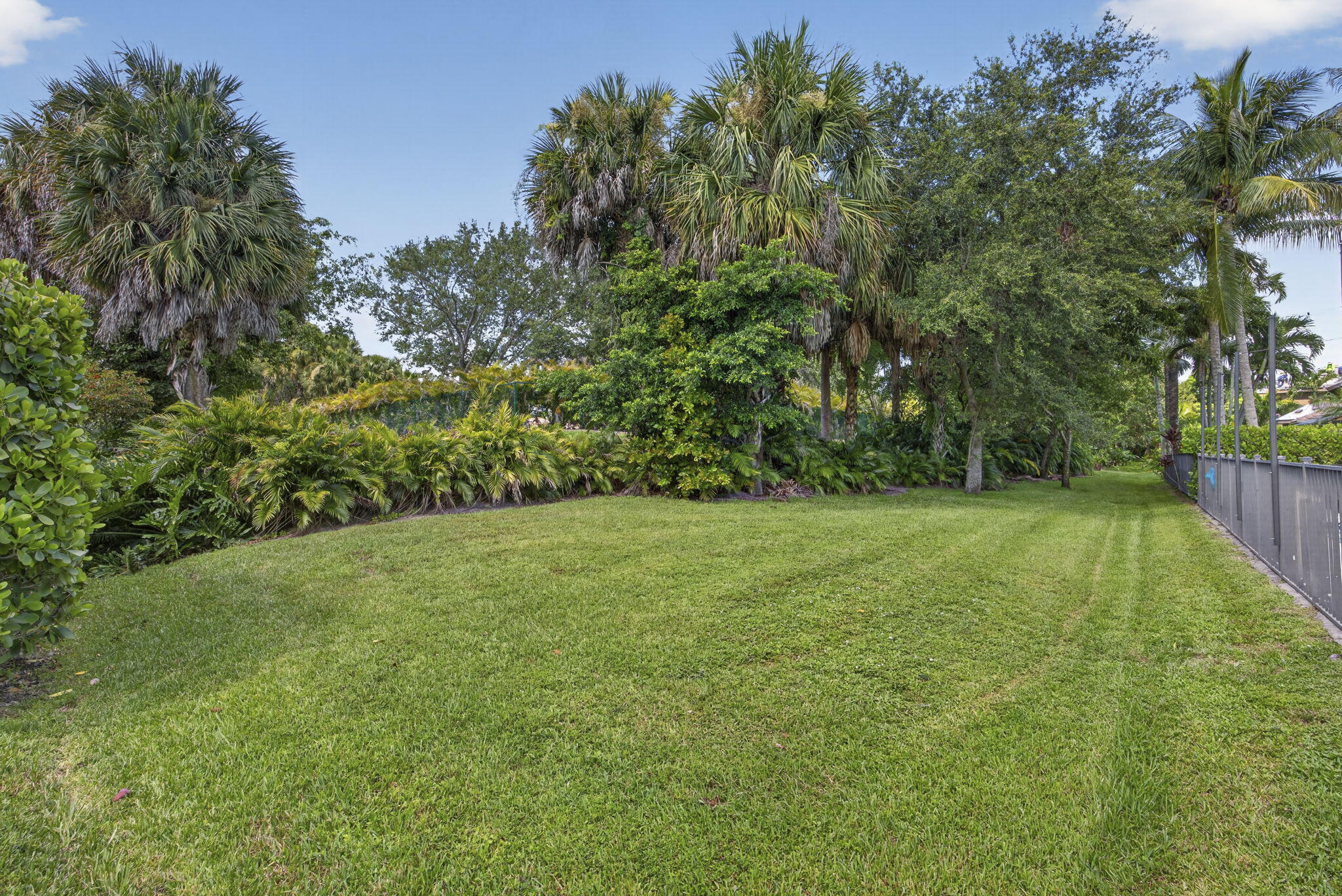 10336 Trianon Place Property Photo 44
