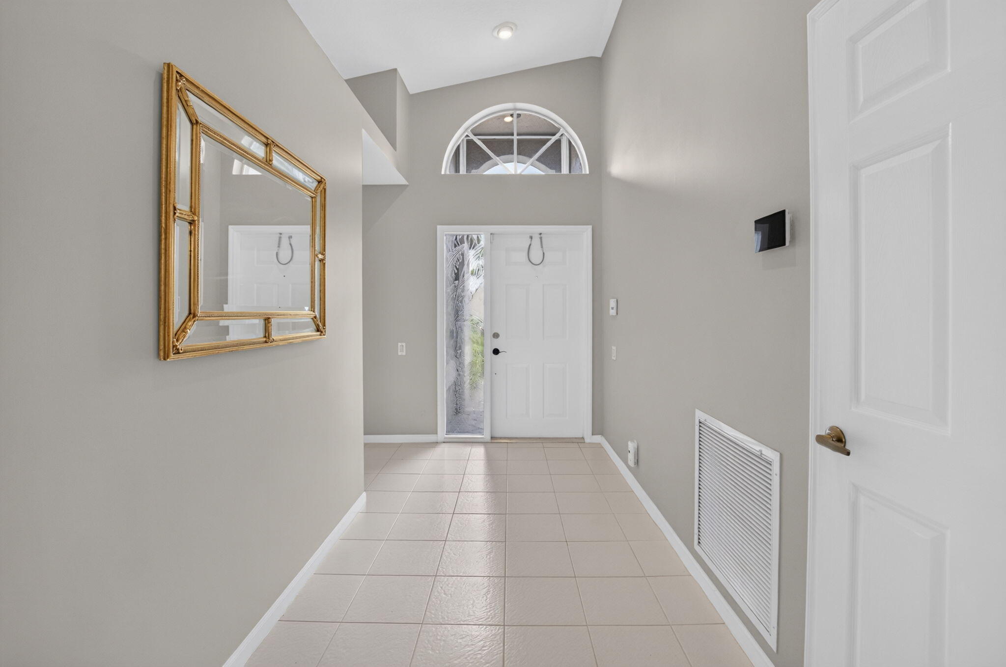 B26059612 Property Photo 4