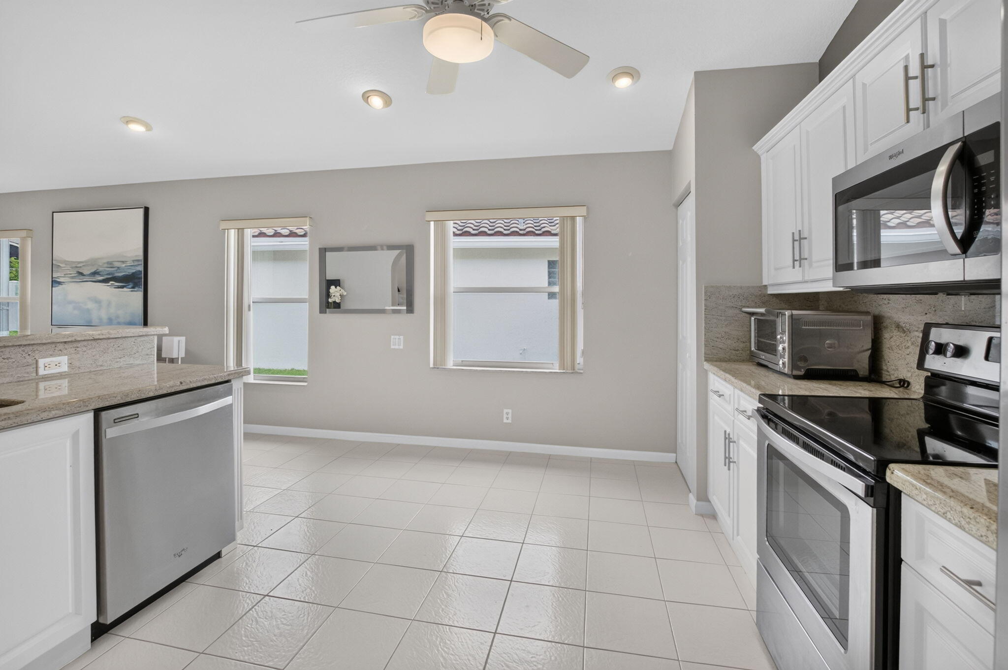 B26059612 Property Photo 23