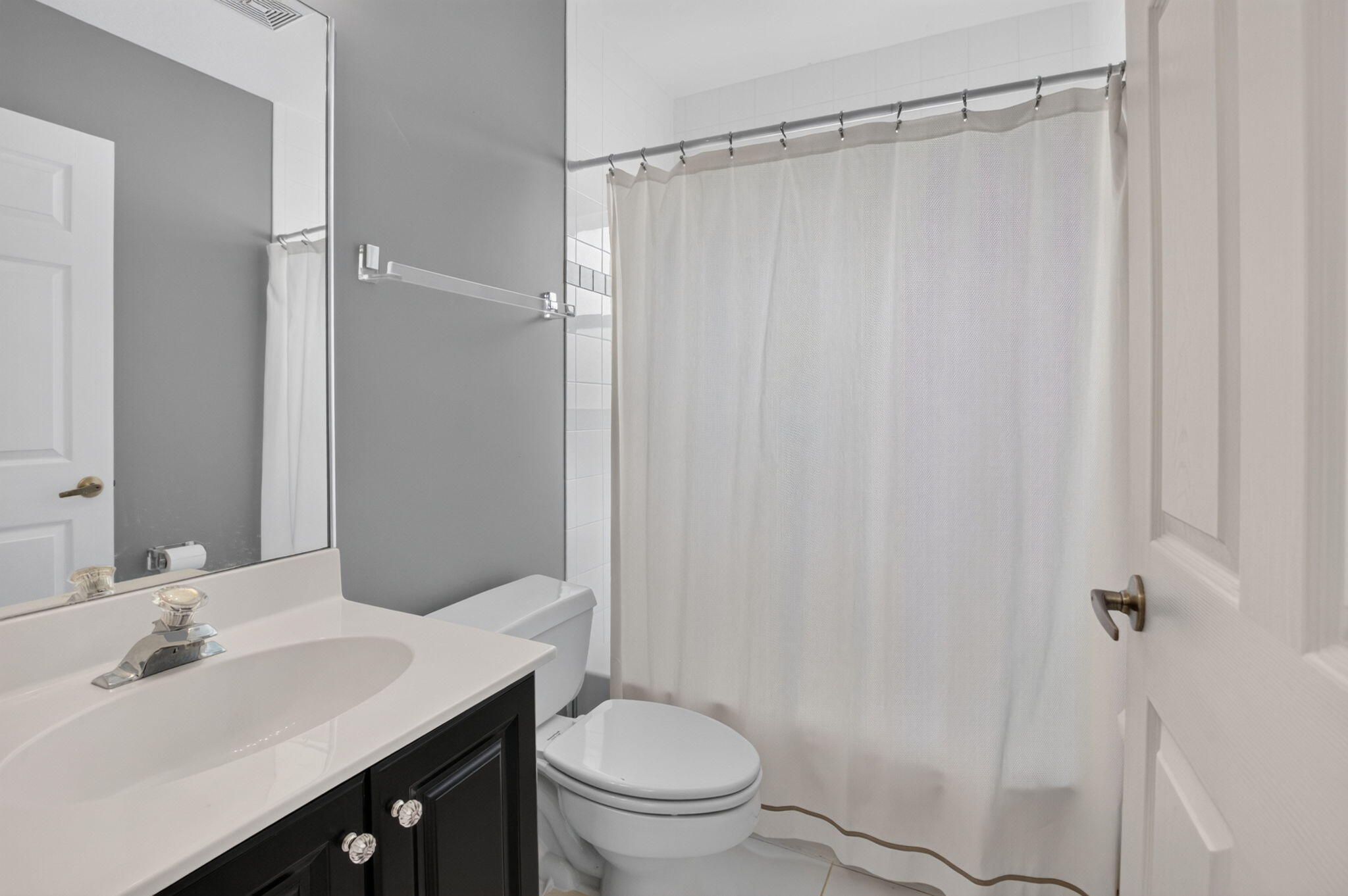 B26059612 Property Photo 32