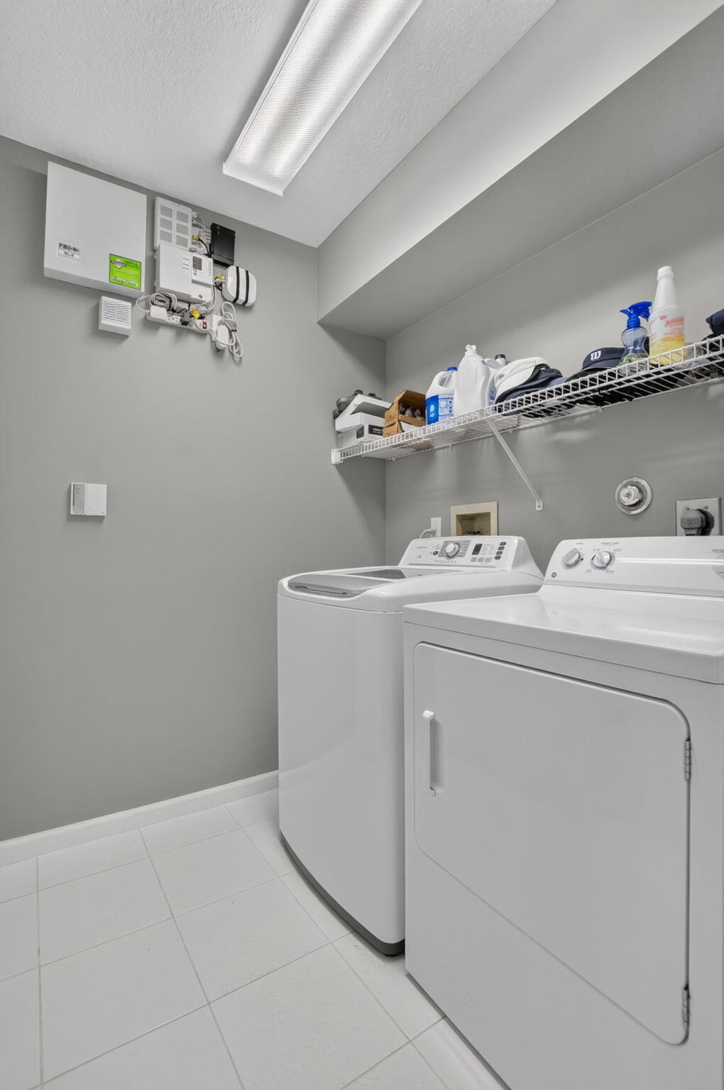 B26059612 Property Photo 37