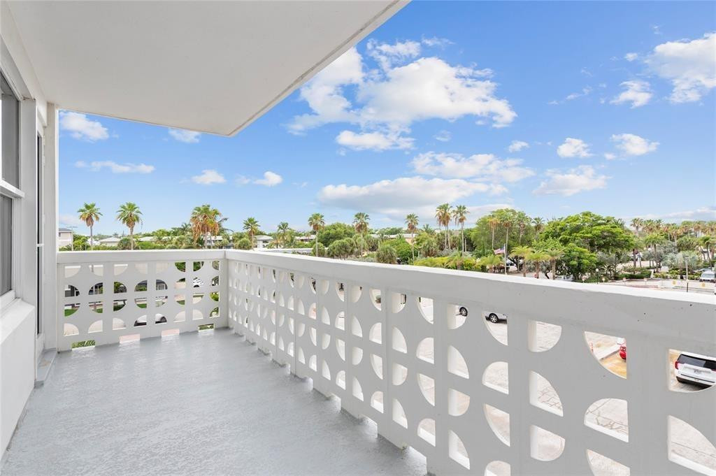 4010 Galt Ocean Drive 312 Property Photo 1