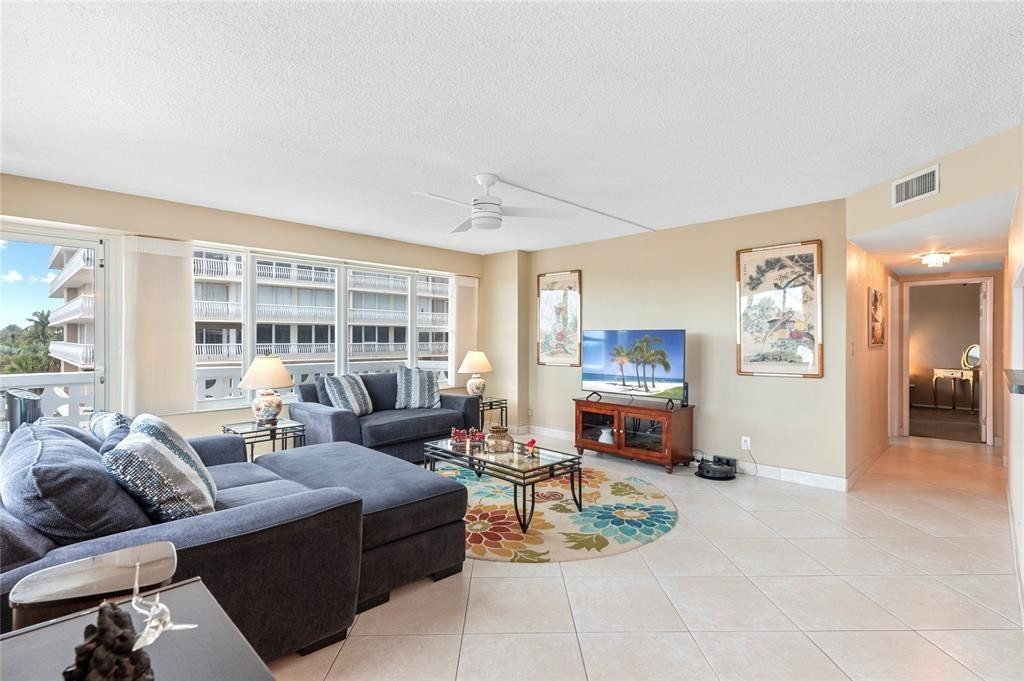 4010 Galt Ocean Drive 312 Property Photo 7