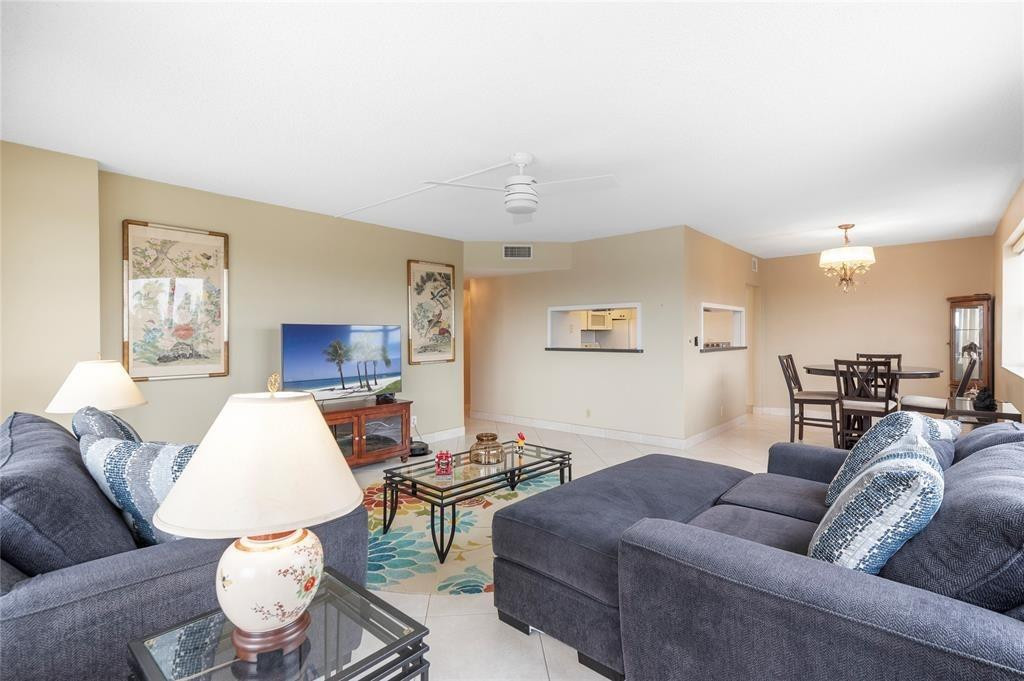 4010 Galt Ocean Drive 312 Property Photo 10