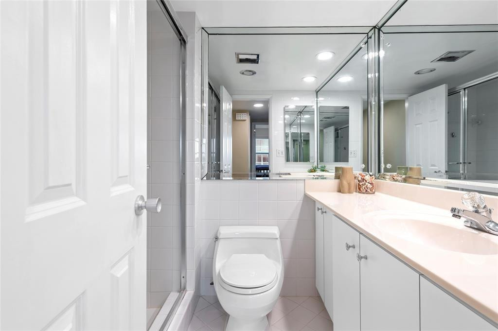 4010 Galt Ocean Drive 312 Property Photo 15