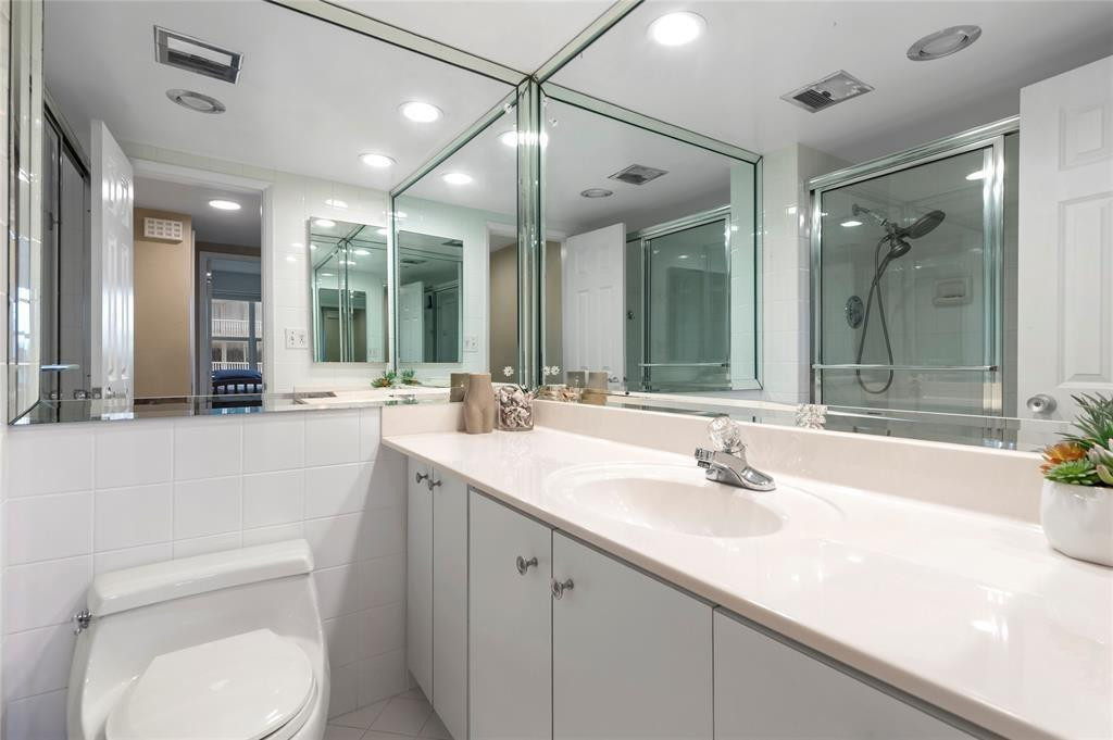 4010 Galt Ocean Drive 312 Property Photo 16