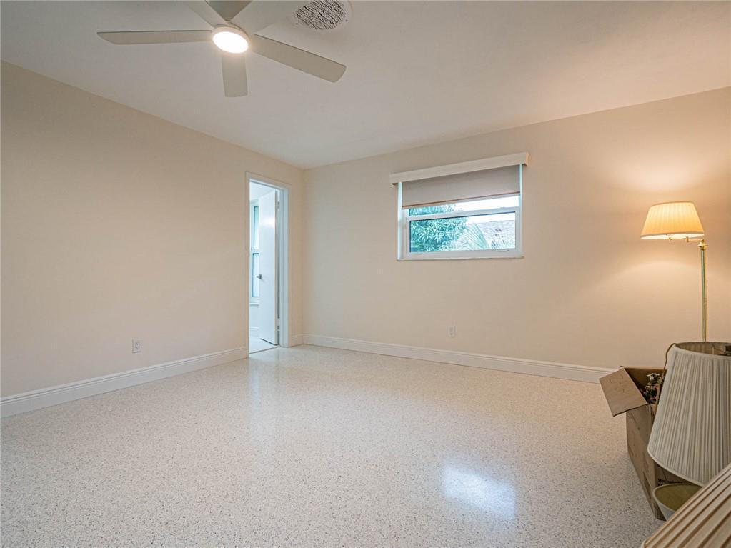626 Honeysuckle Lane Property Photo 13