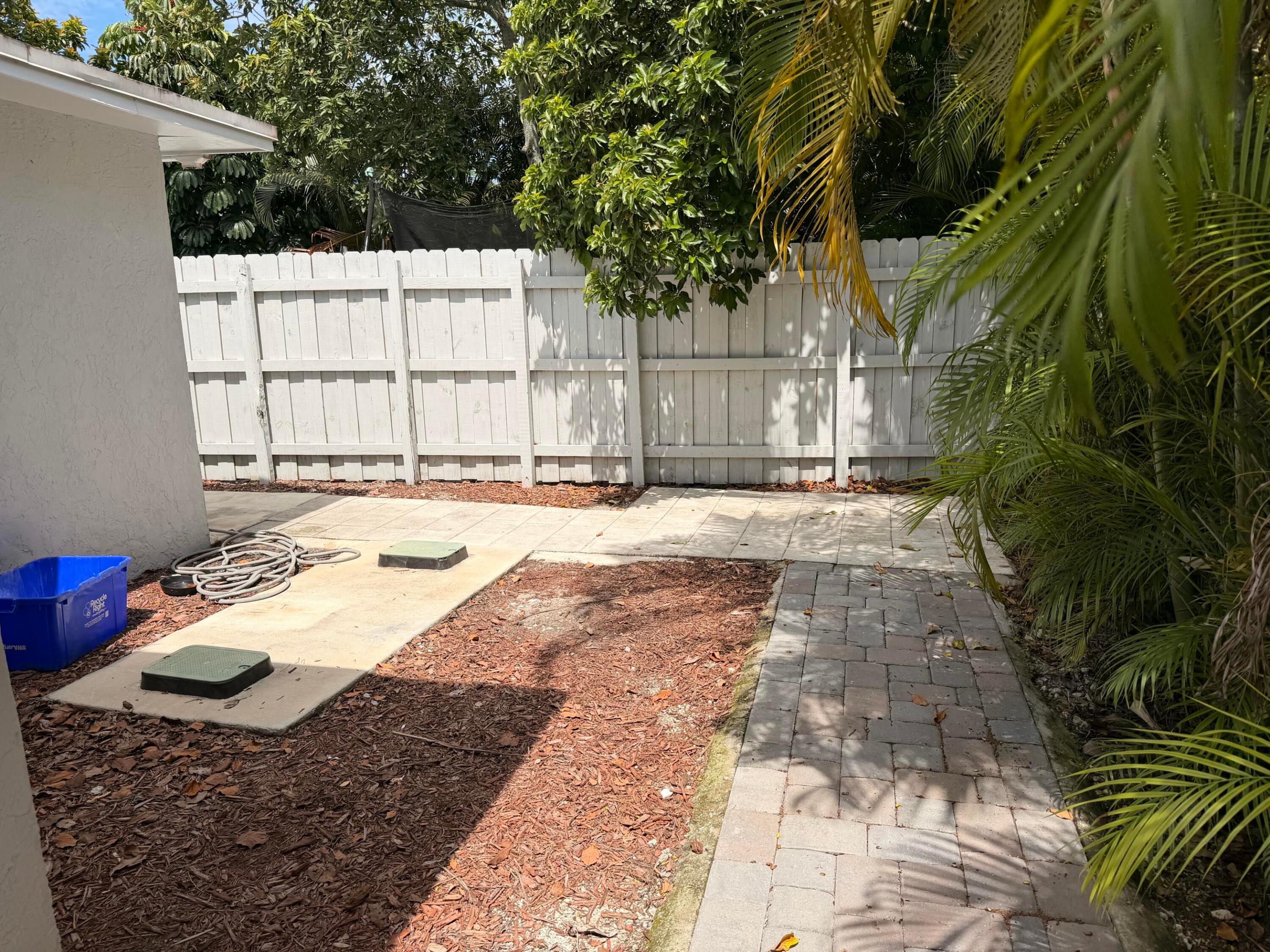 138 Ethelyn Drive Property Photo 16