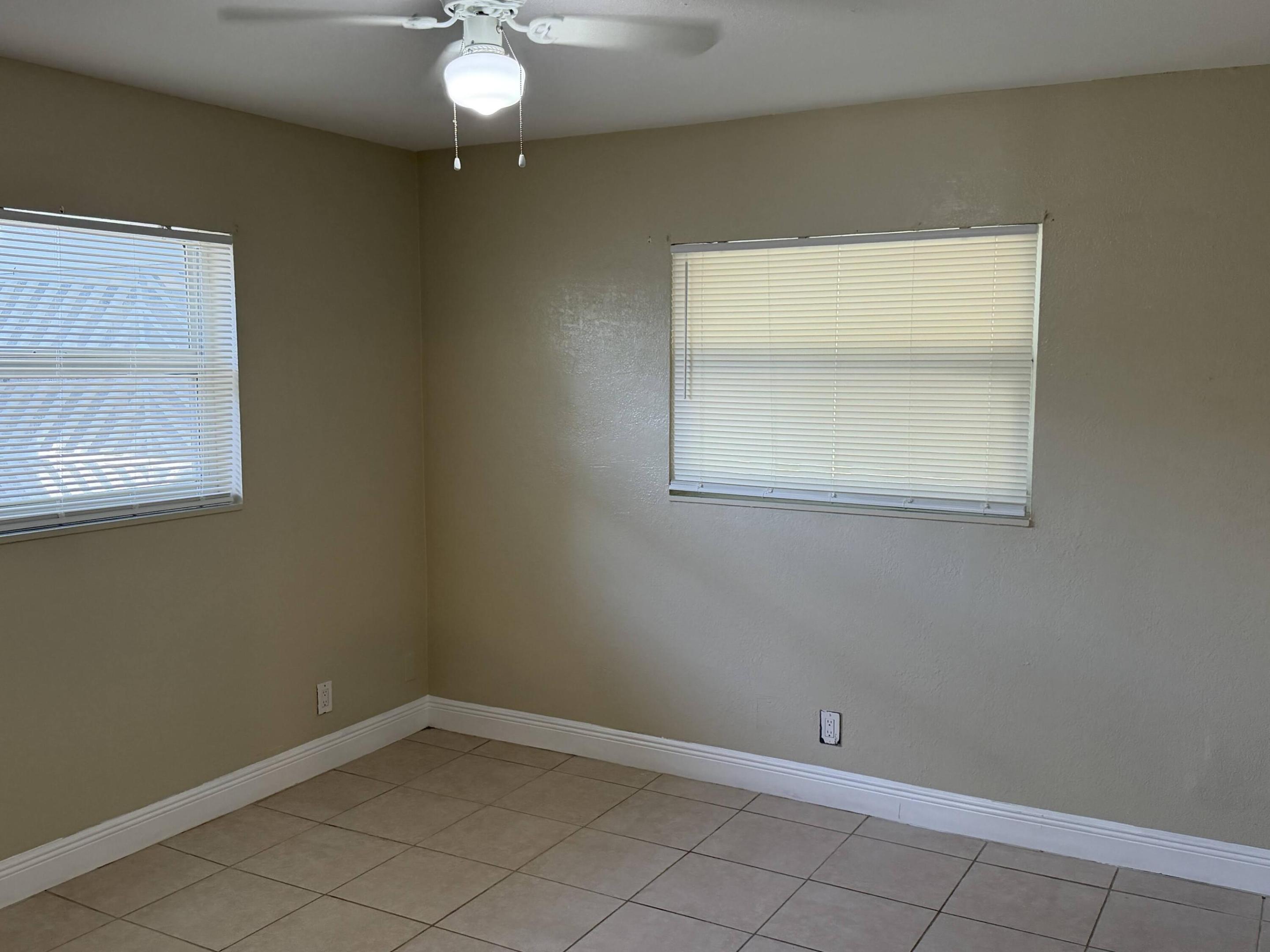 1135 Nw 7th Avenue 1 Property Photo 6