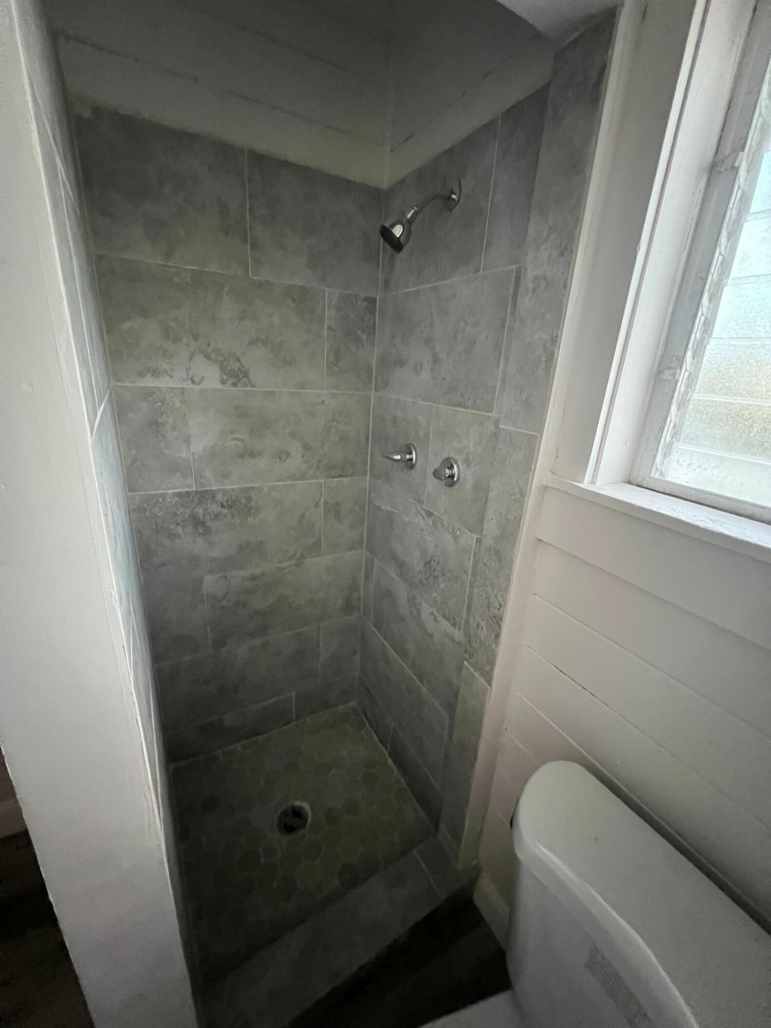 2843 Forest Hill Boulevard Property Photo 4