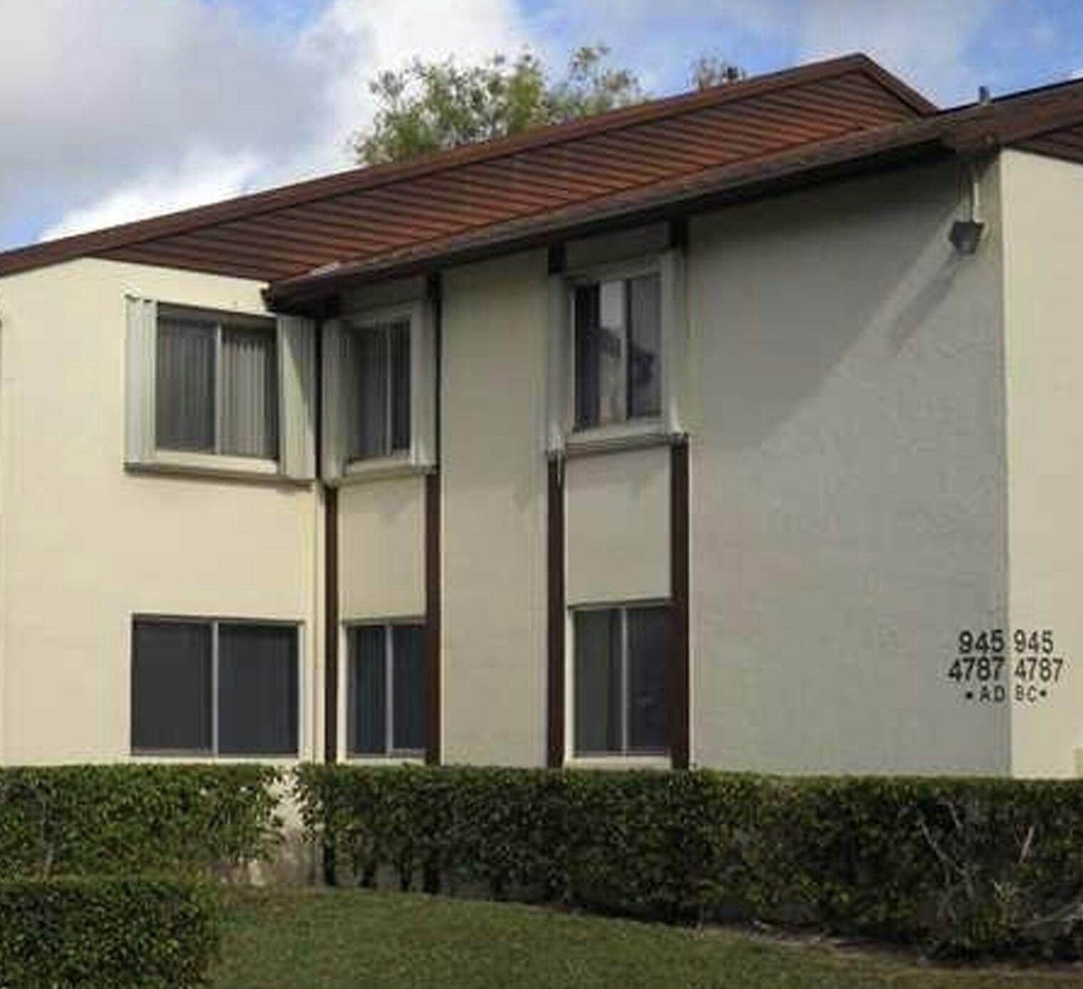 4787 Sable Pine Circle D2 Property Photo 1