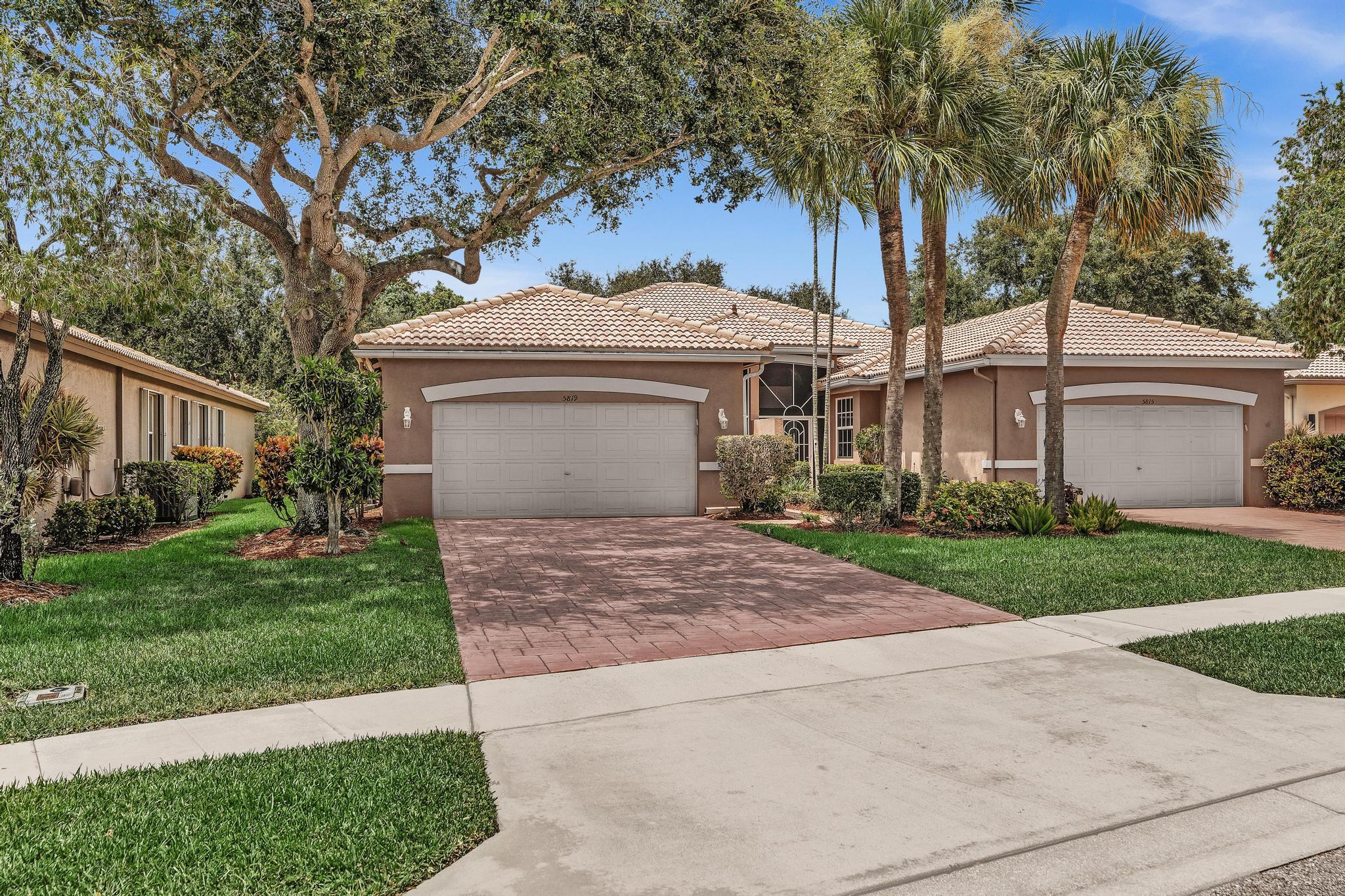 5819 Grand Harbour Circle Property Photo 1