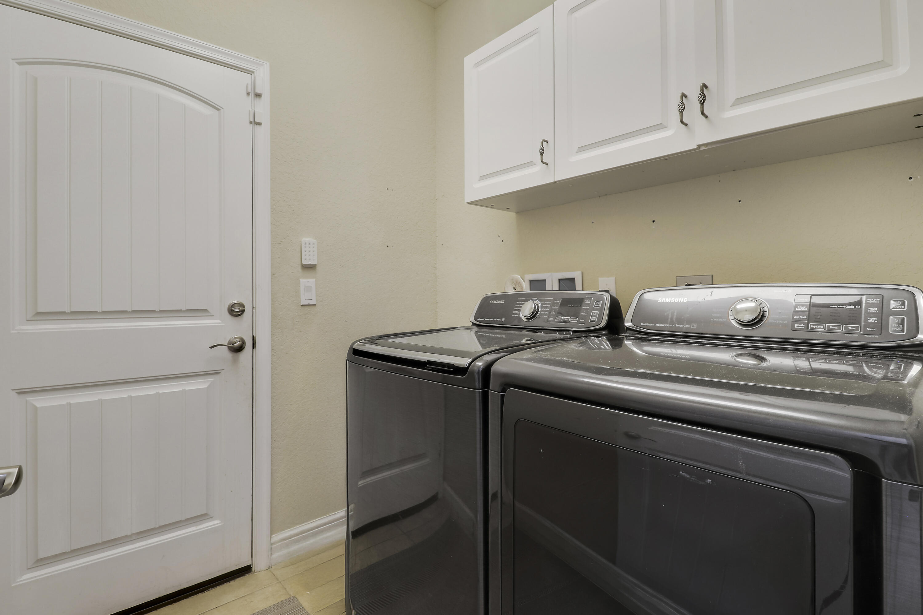 2481 Sw Silverado Street Property Photo 29